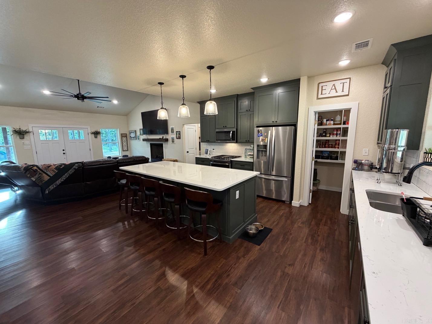 CADRON CREEK ESTATES - Residential