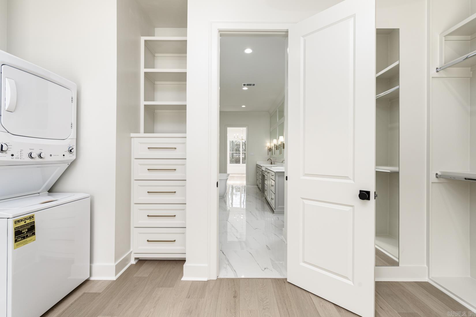 CHENAL VALLEY MIRAMAR PLACE - LI - Residential