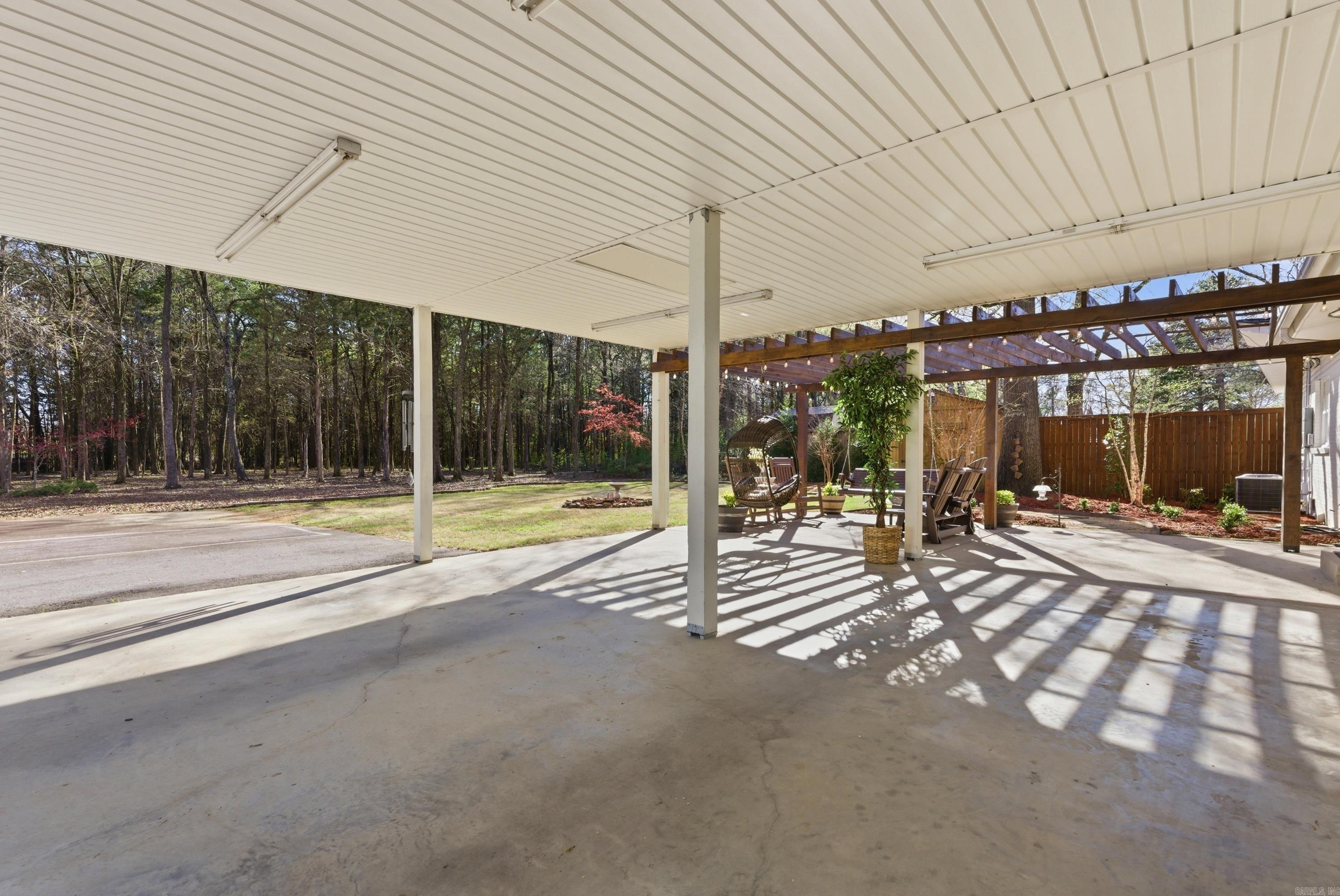 BROOKHAVEN - Residential