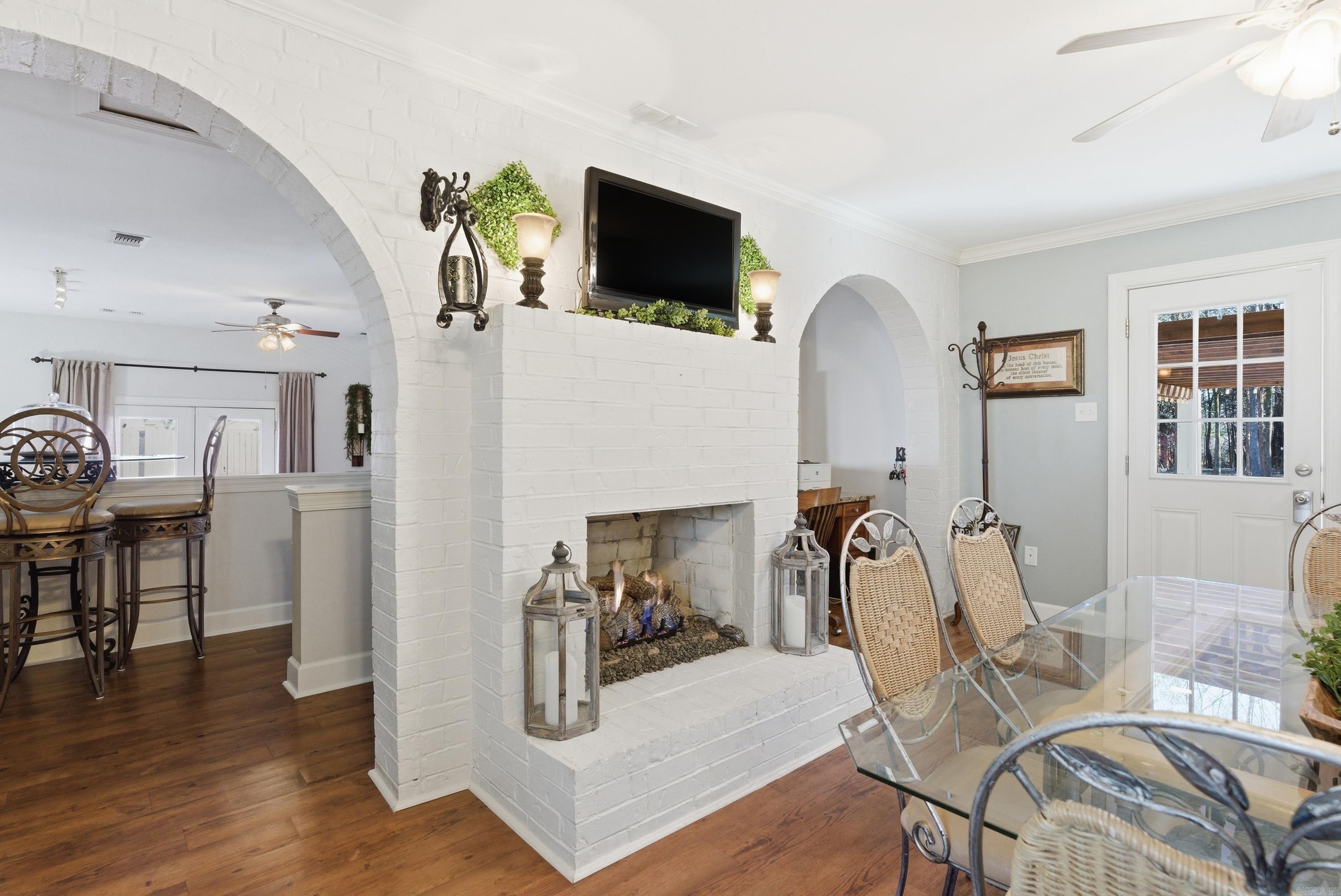 BROOKHAVEN - Residential