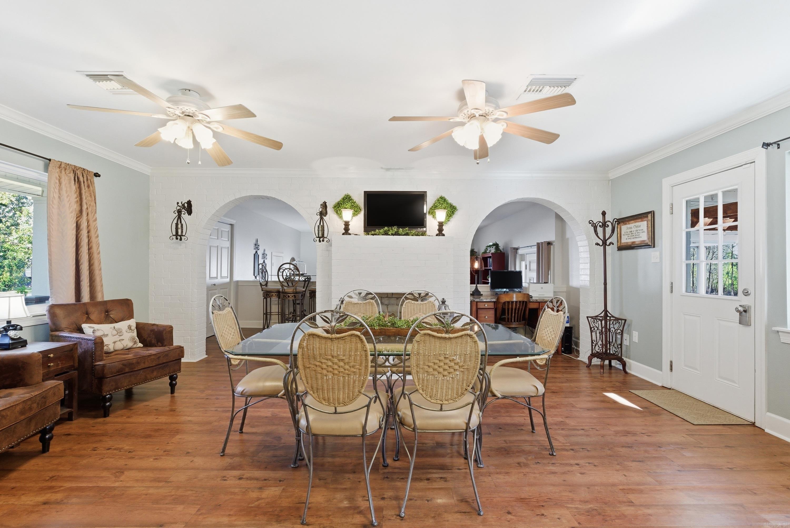 BROOKHAVEN - Residential