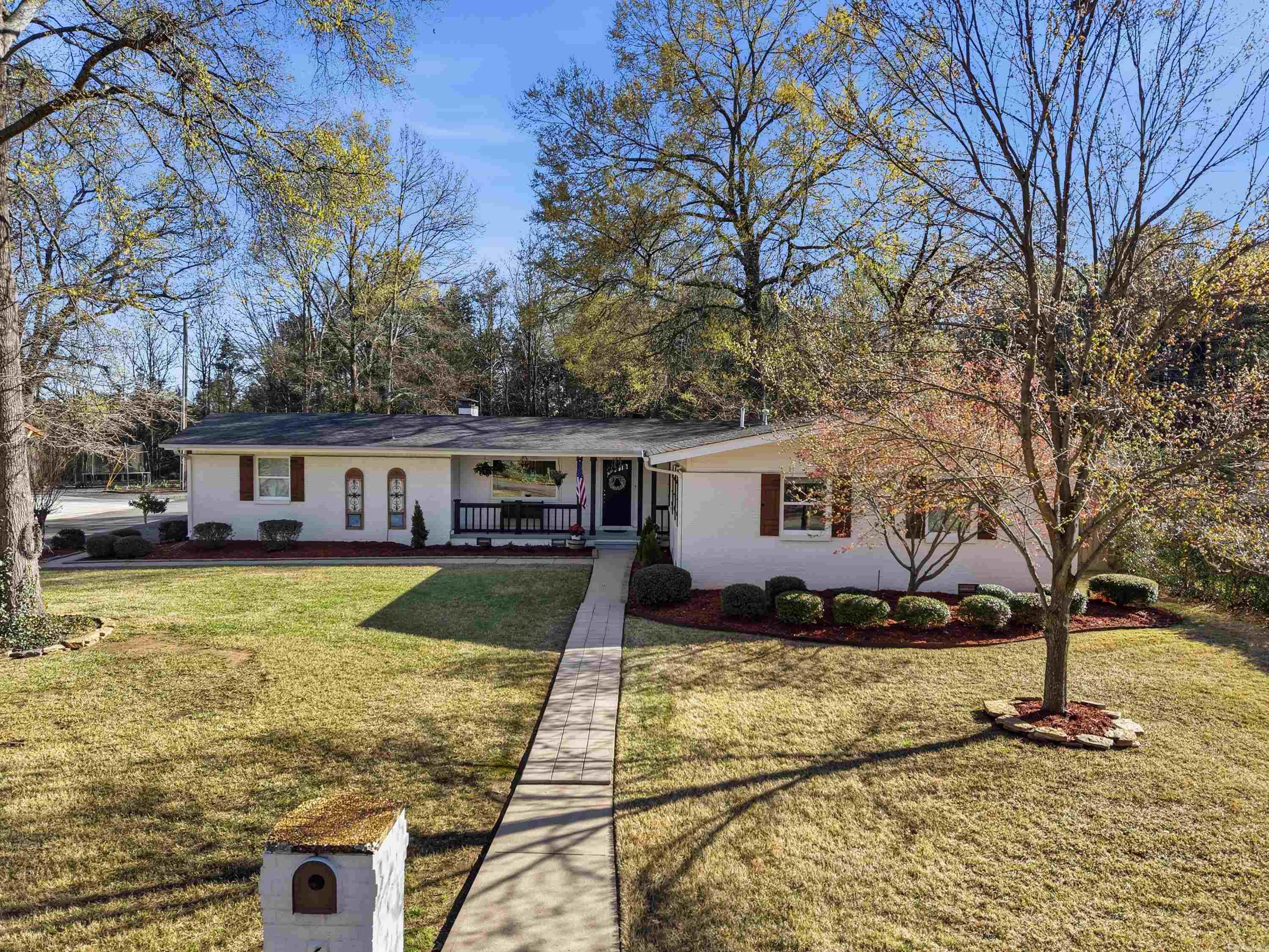 BROOKHAVEN - Residential