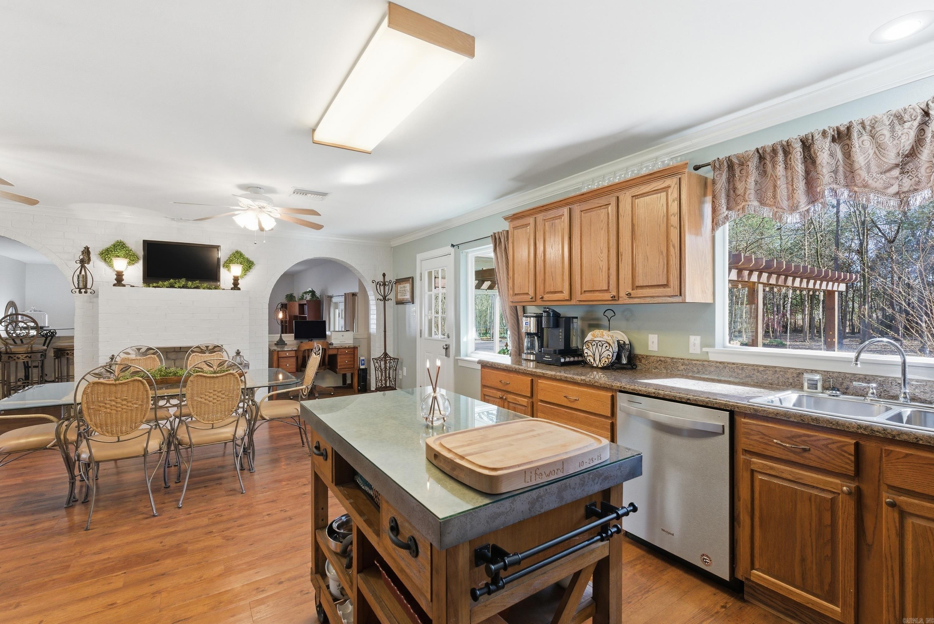 BROOKHAVEN - Residential