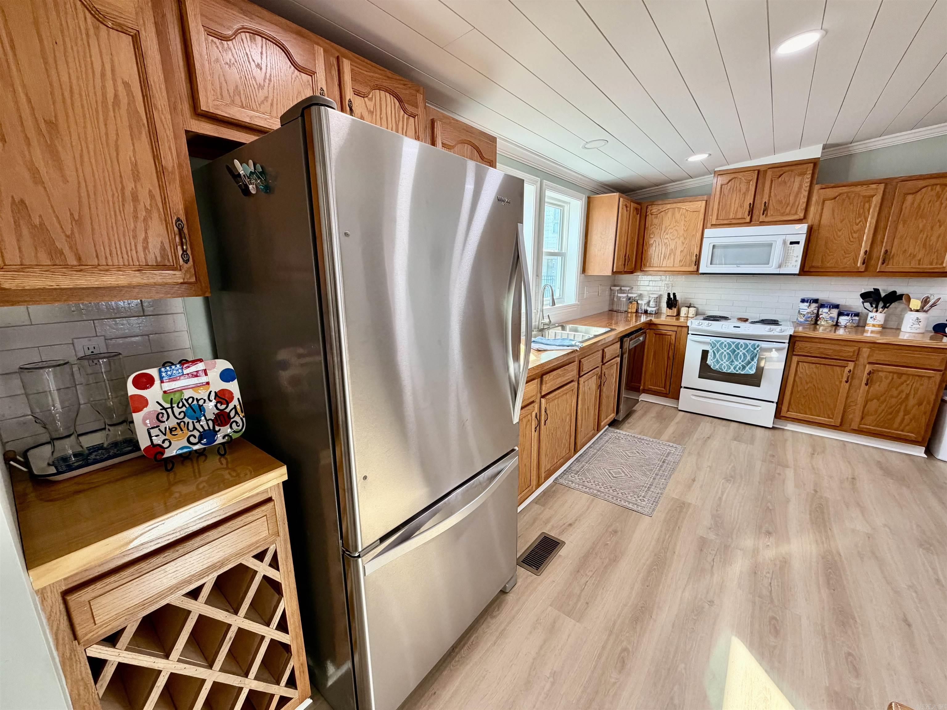 Sunny Shores - Residential