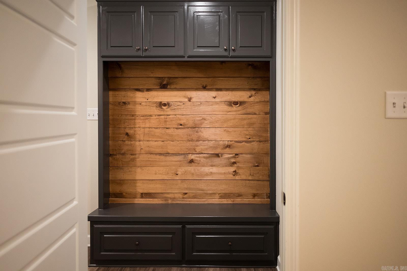 HIDDEN VALLEY ESTATES - Residential