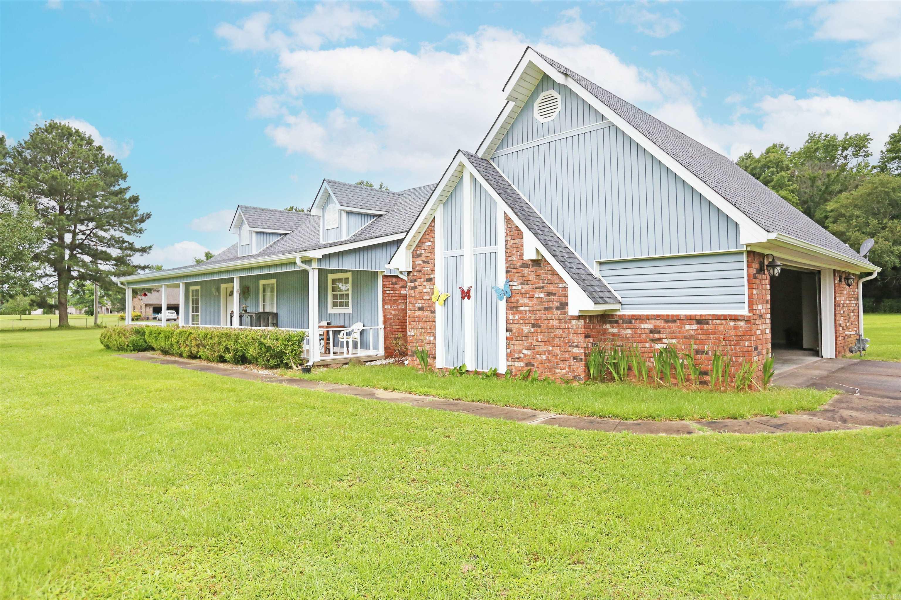 PLEASANT MEADOWS - Residential