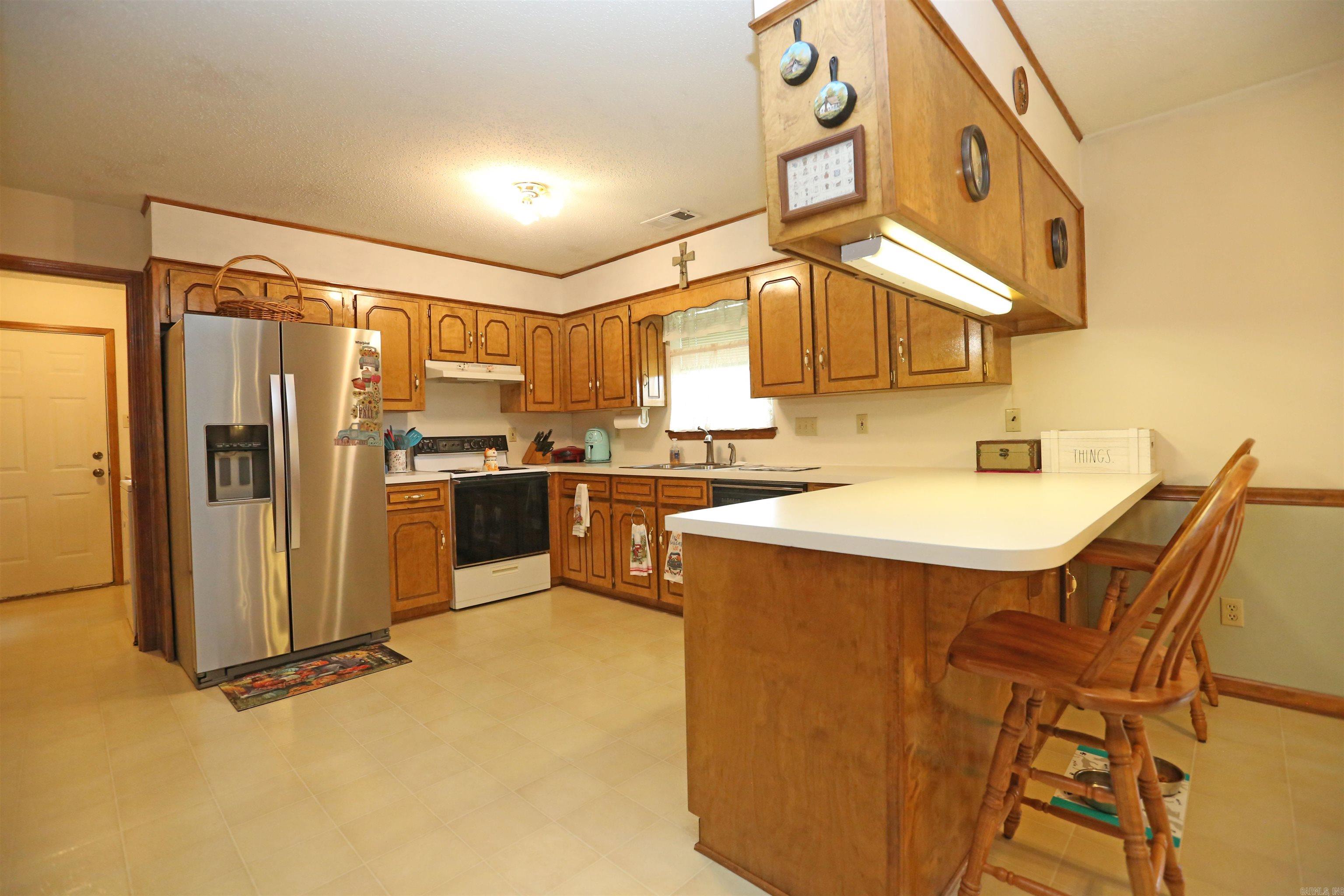 PLEASANT MEADOWS - Residential