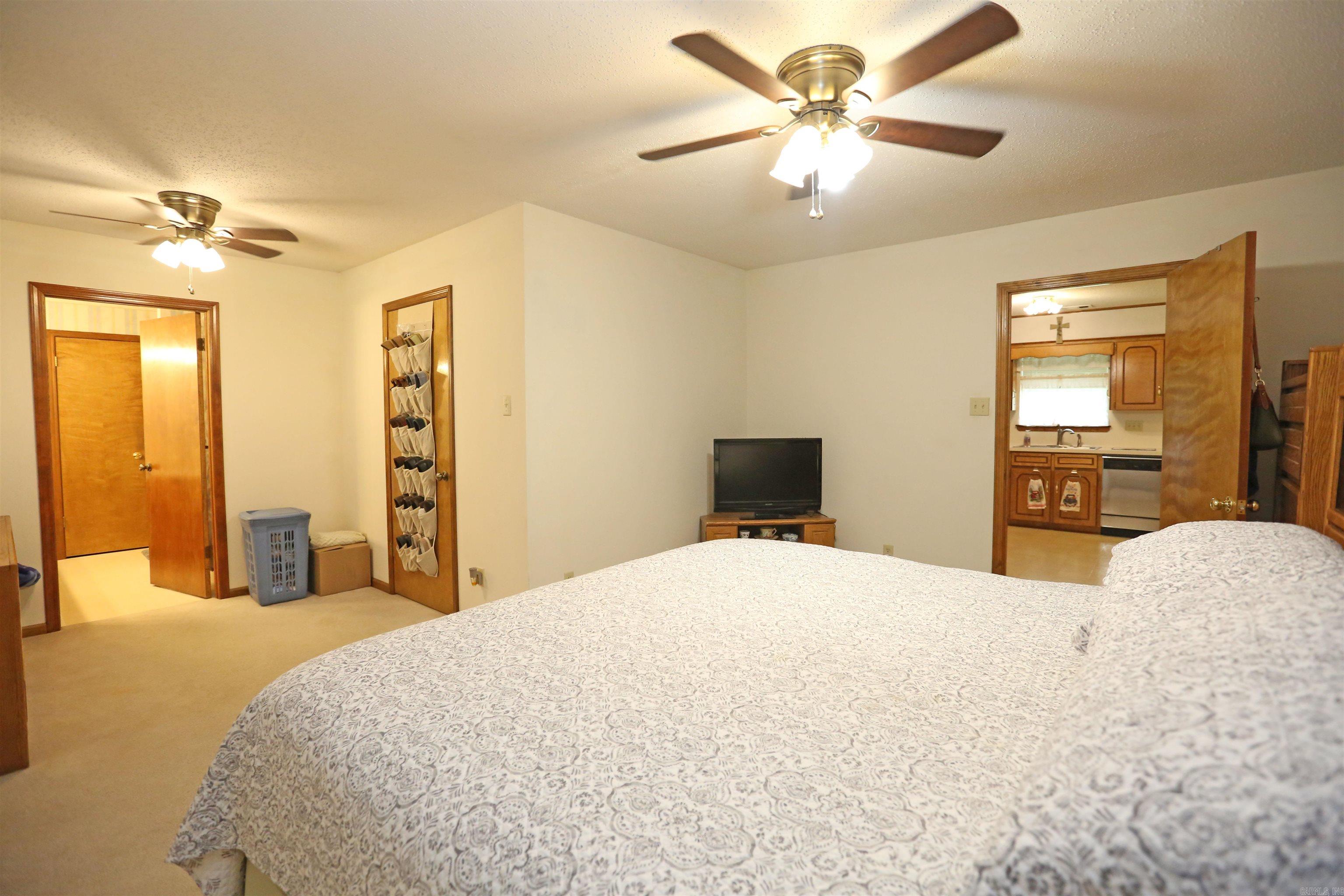 PLEASANT MEADOWS - Residential