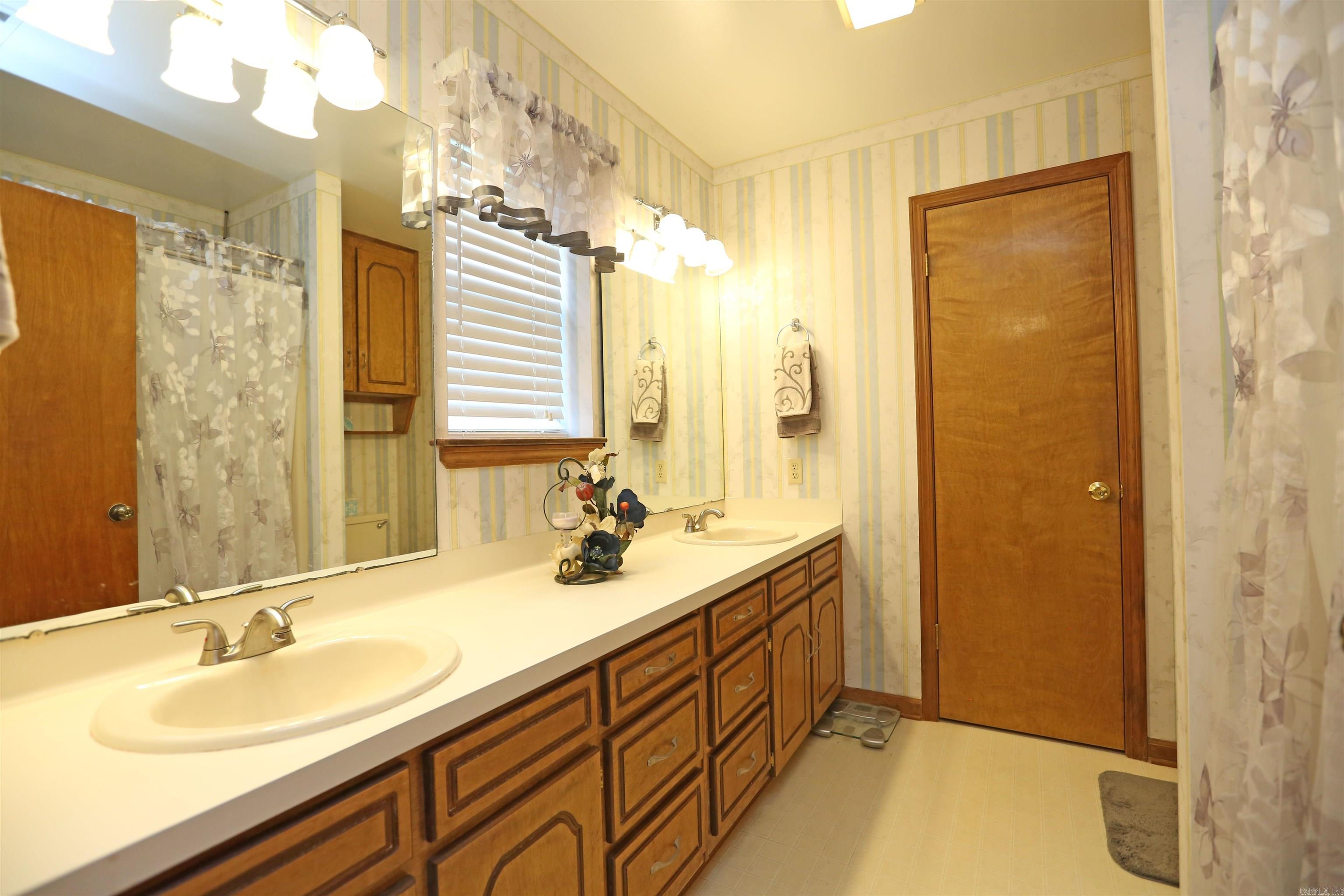 PLEASANT MEADOWS - Residential