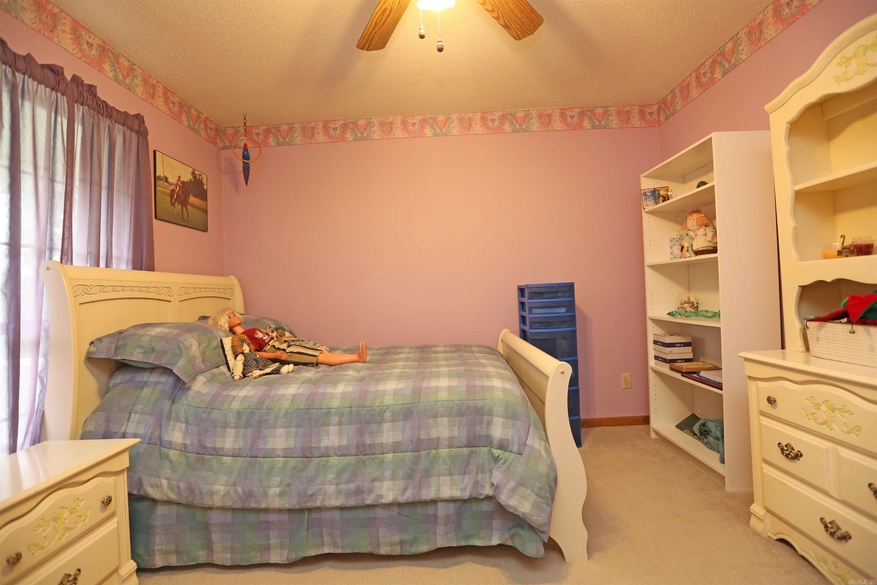 PLEASANT MEADOWS - Residential