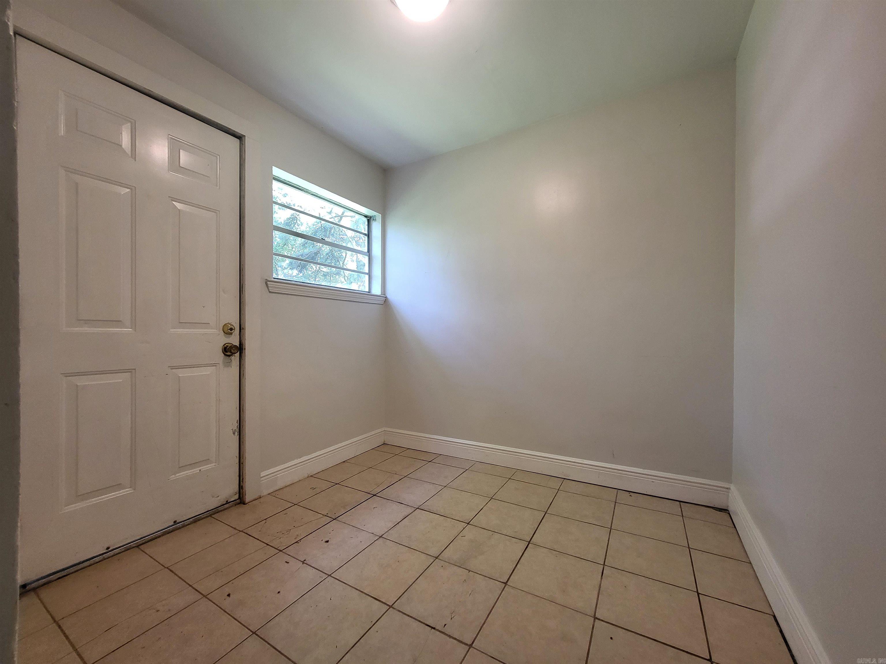 MOORES GLENDALE - Residential