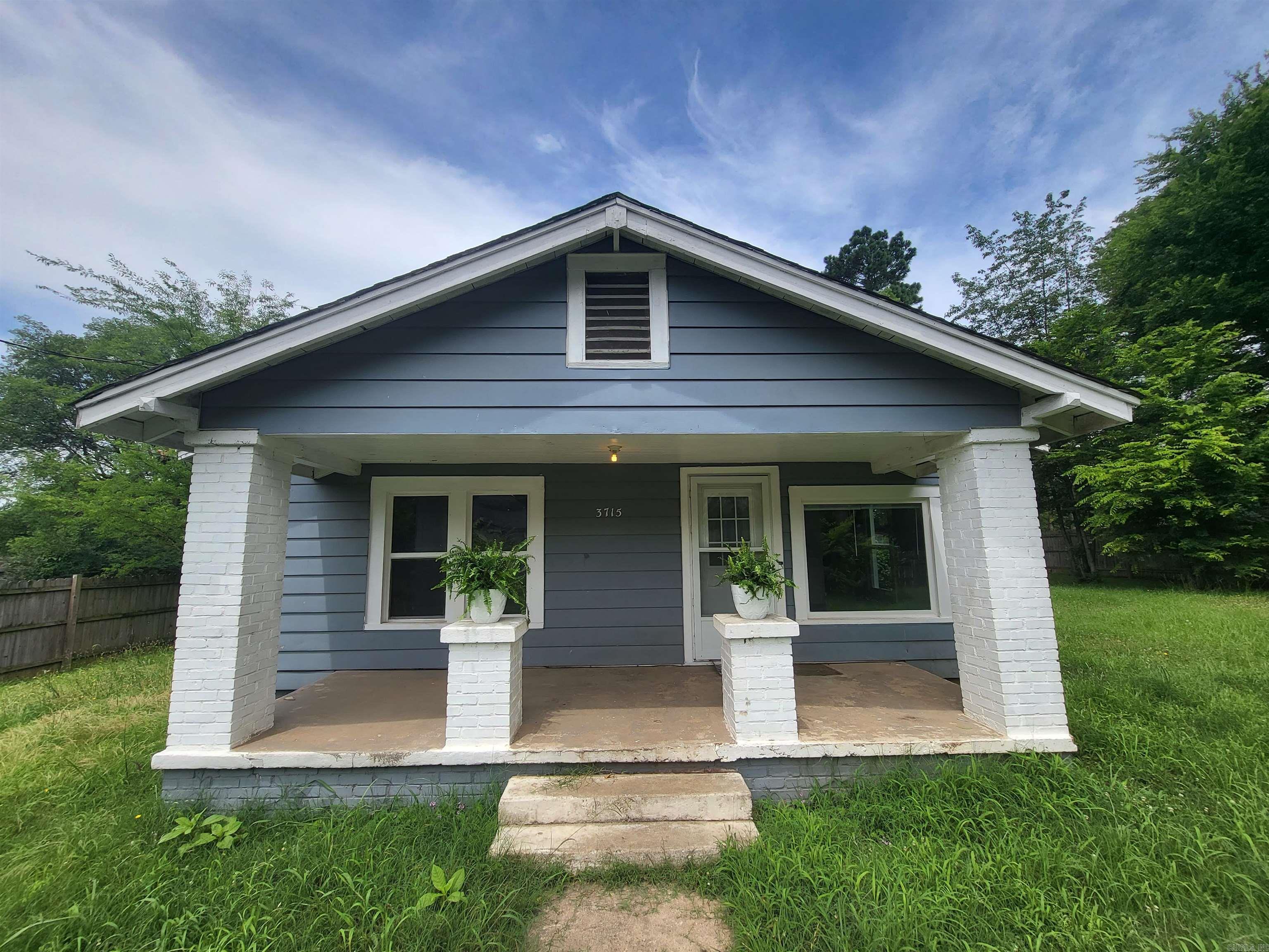 MOORES GLENDALE - Residential