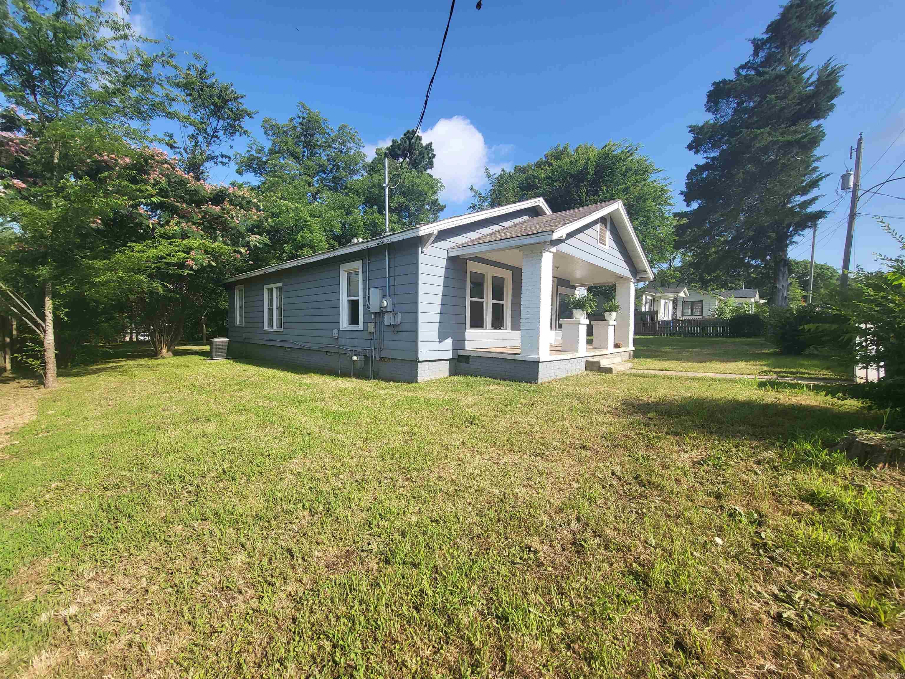 MOORES GLENDALE - Residential