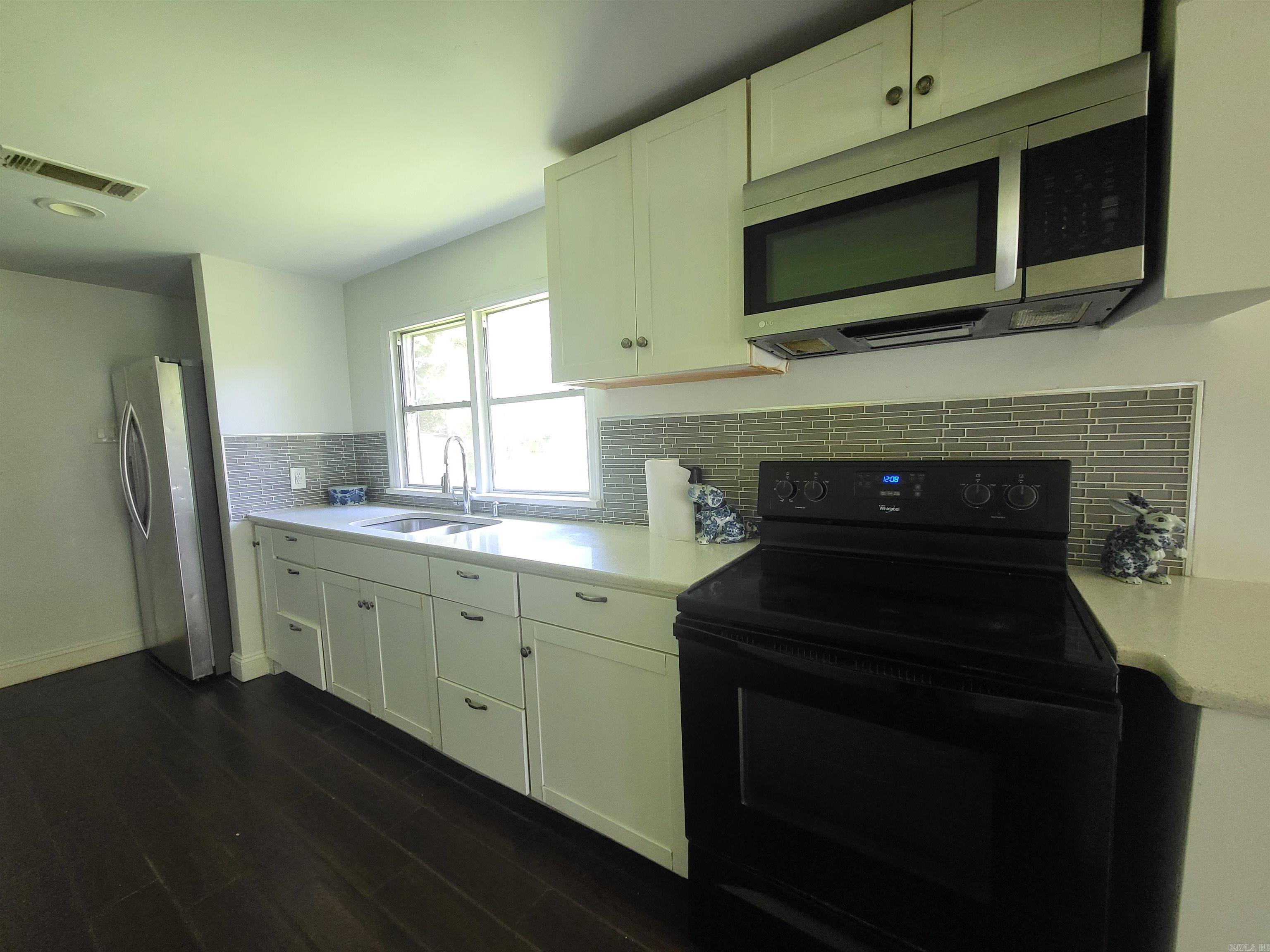 MOORES GLENDALE - Residential