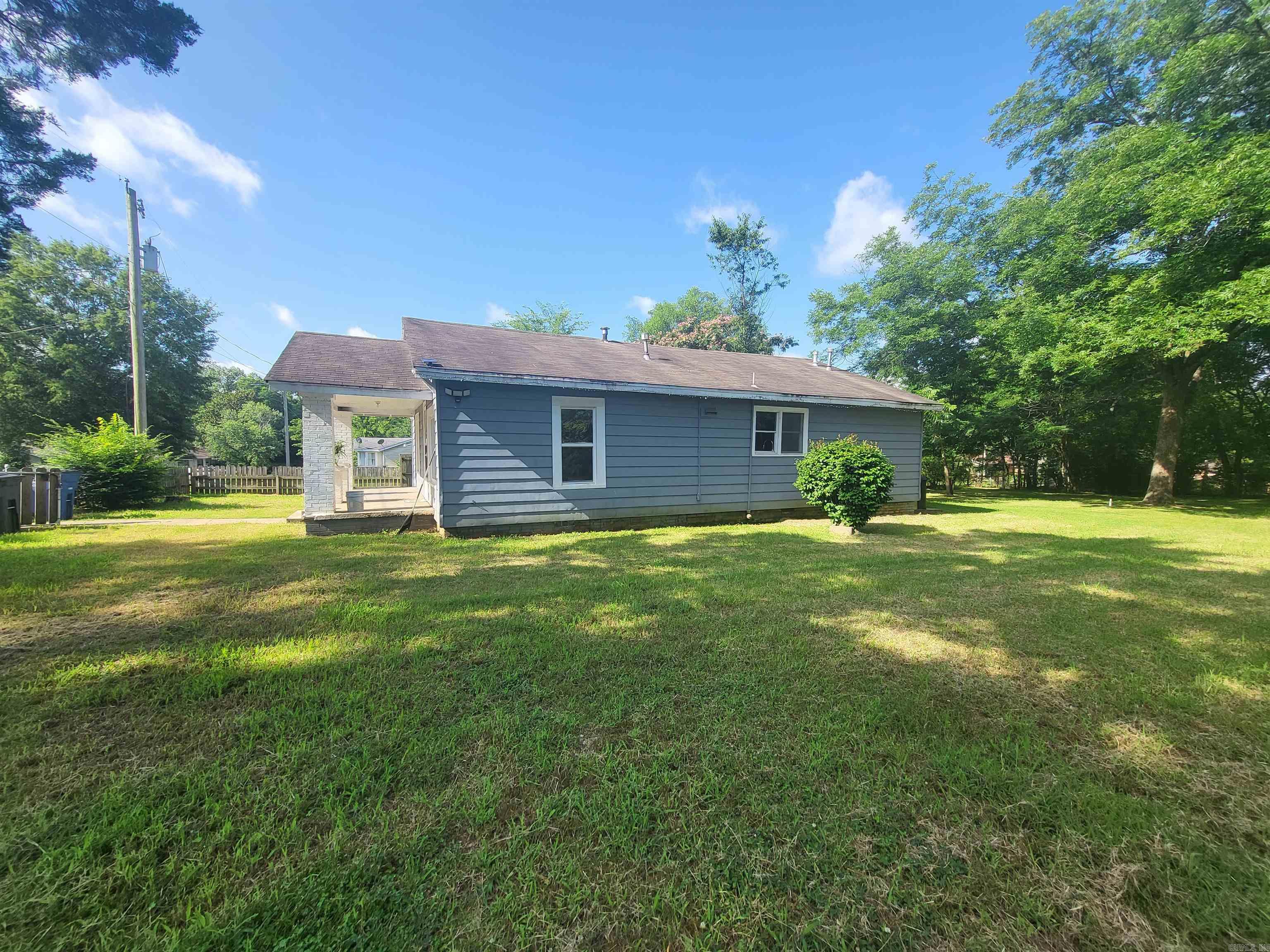 MOORES GLENDALE - Residential