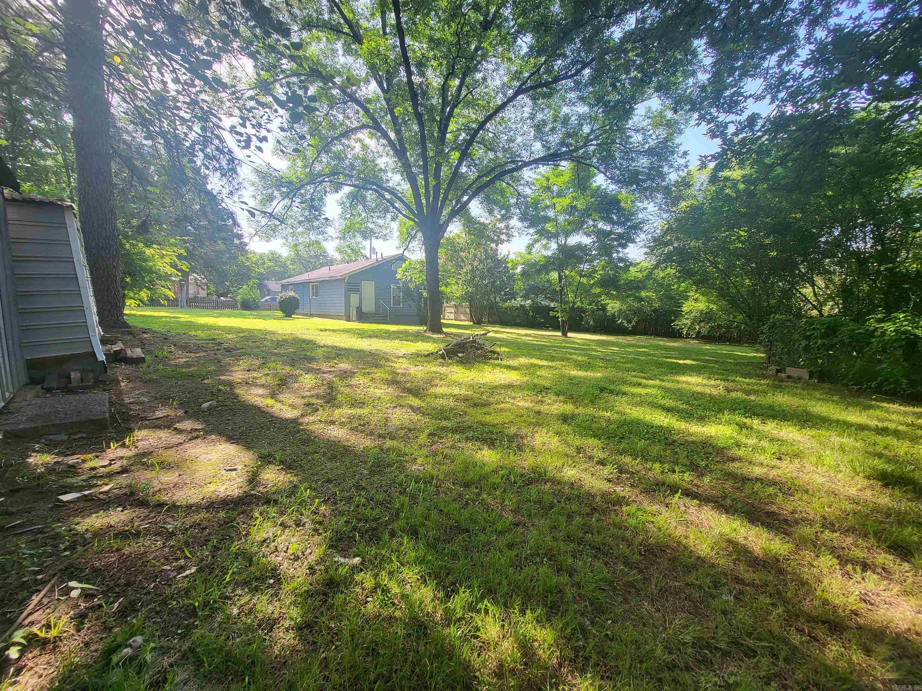 MOORES GLENDALE - Residential