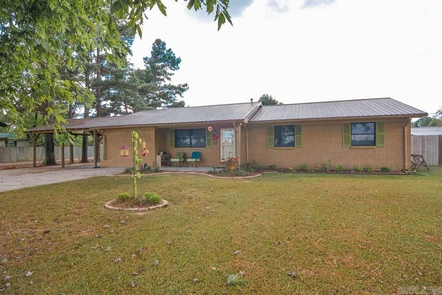 Newly renovated home from roof down. 40 yr metal roof walls stripped to studs, sheet rock replaced and new flooring thru out. Fully functional island great addition to an already updated modern kitchen. Granite counter tops, ss appliances, new cabinetry and lighting. In bathroom as well. Tankless water heater. Located on 1 acre, privacy fence, workshop, storm shelter, fenced for chickens and turkeys. Cabot school bus stop beside this great home, rural area.