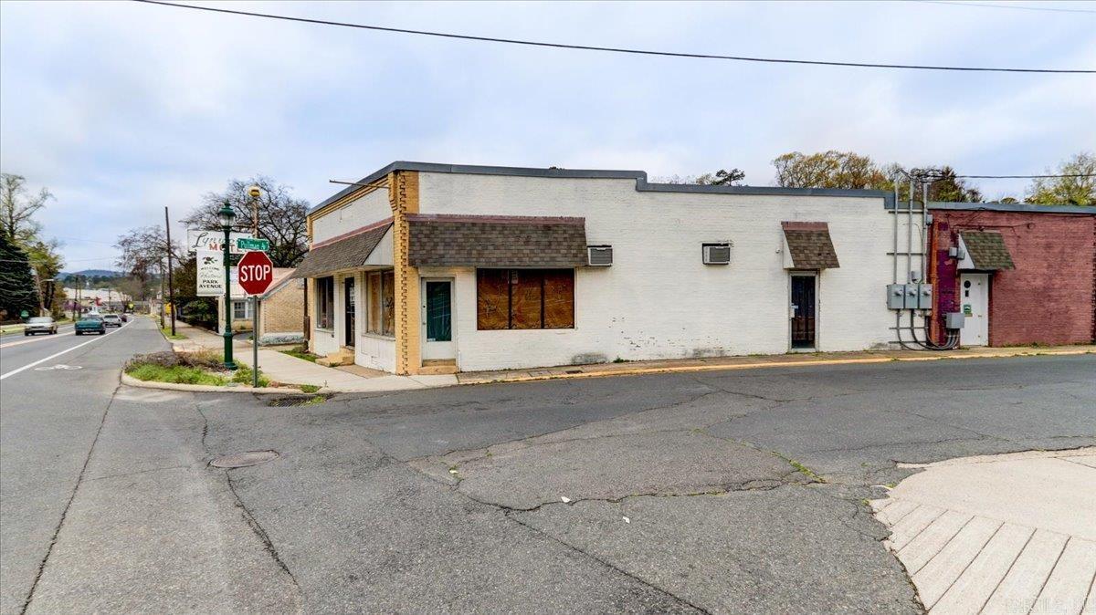 HSR BLK - Commercial Sale