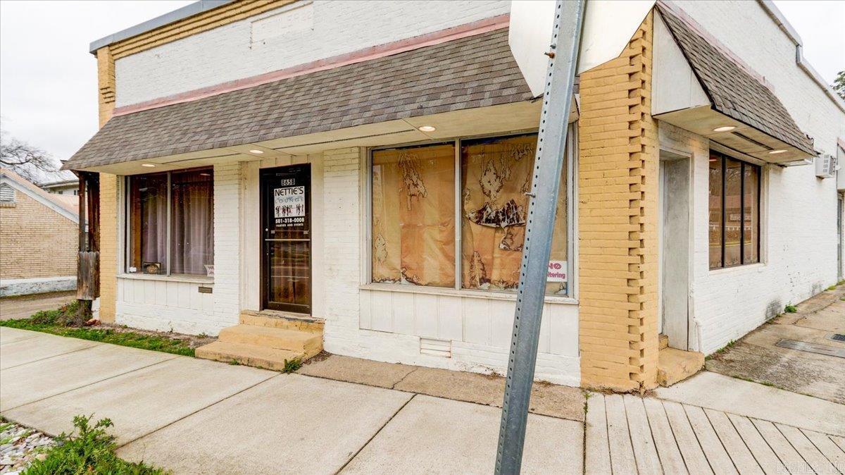 HSR BLK - Commercial Sale