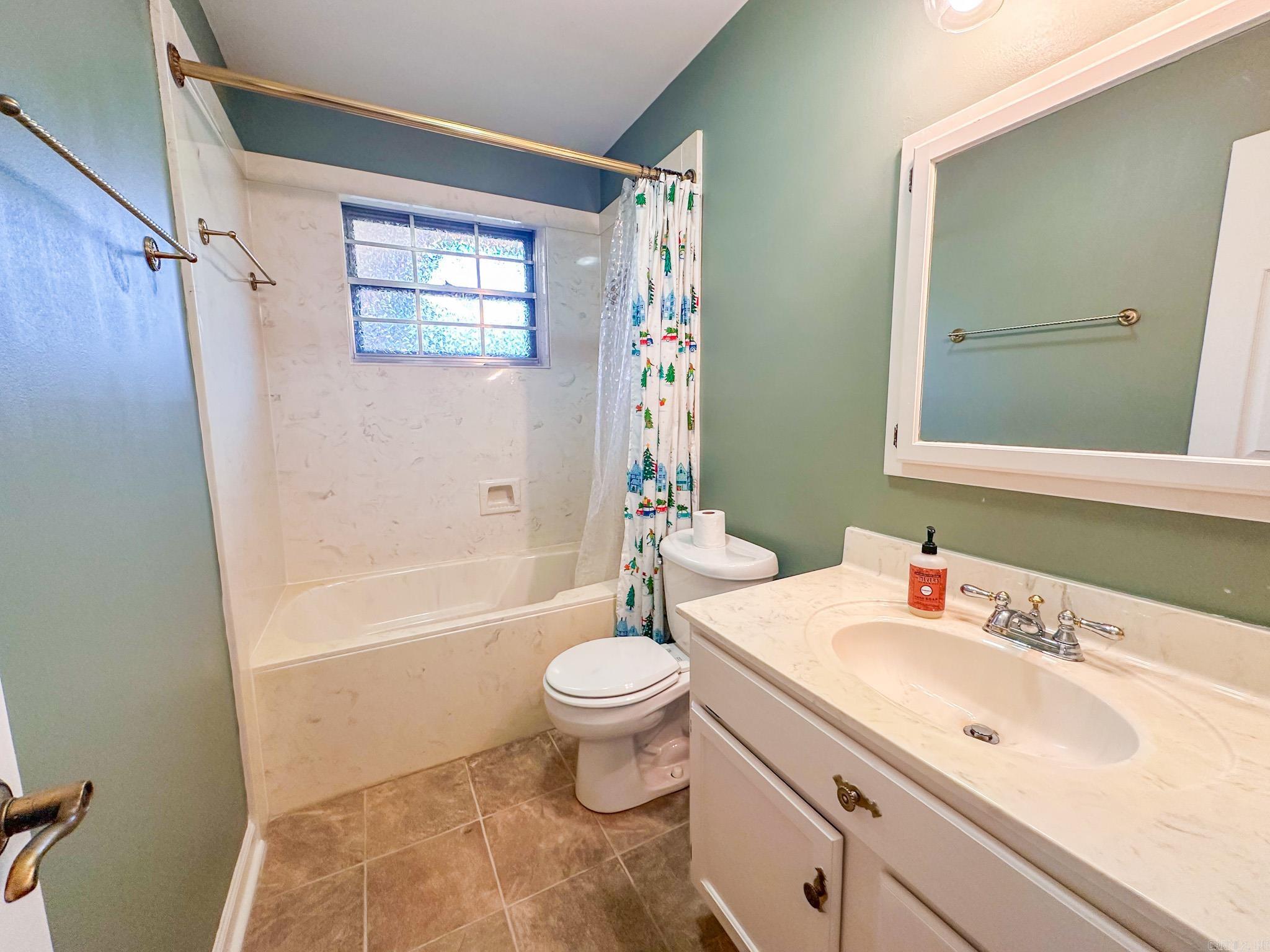 COUNTRY CLUB PARK - Residential