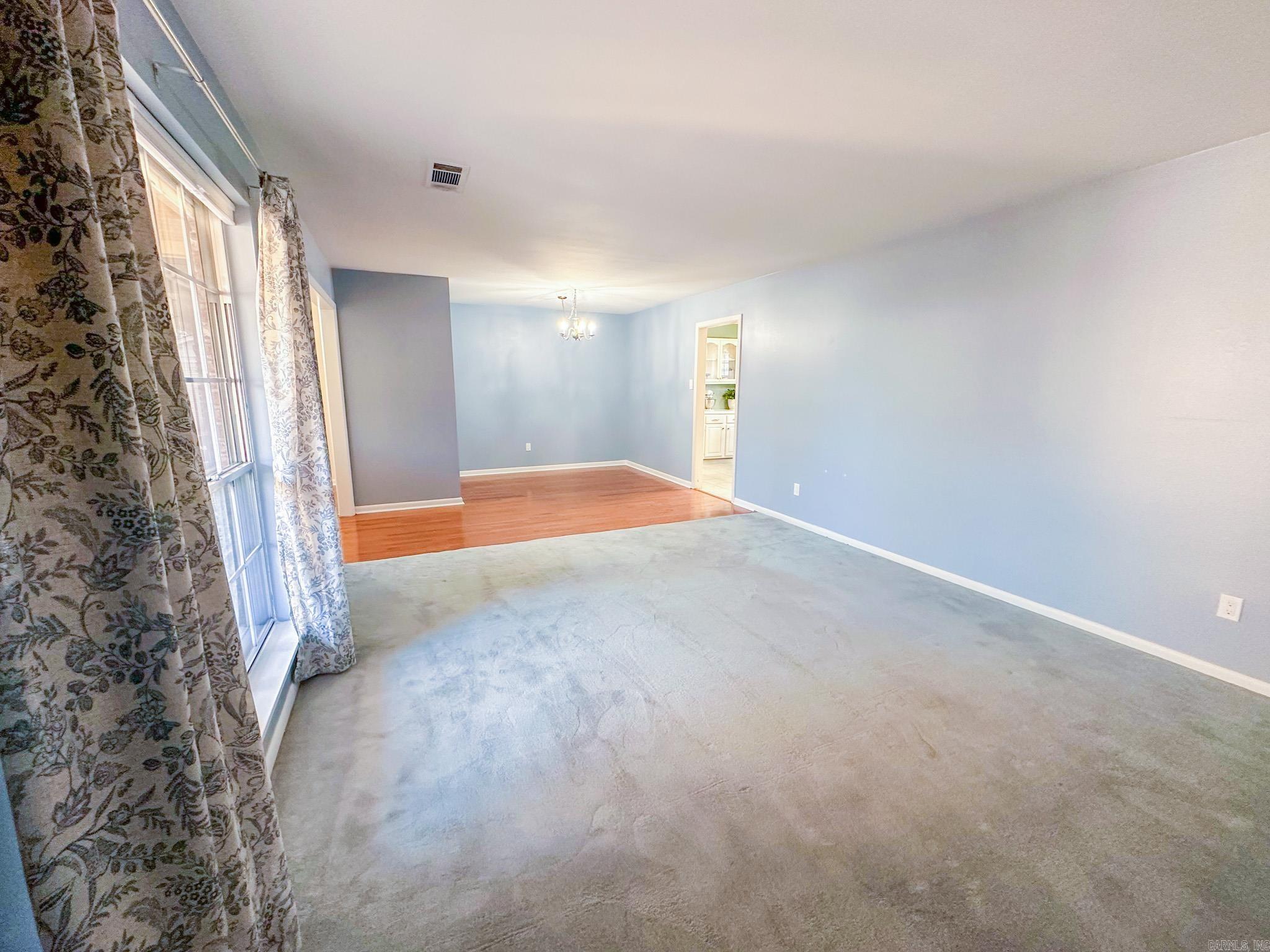 COUNTRY CLUB PARK - Residential