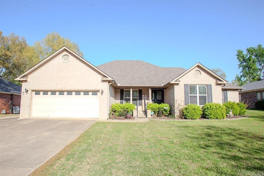 Welcome to a home you’ll love in every season of life! This charming 3-bedroom, 2.5-bath property features a beautifully landscaped backyard that feels like your own private retreat. Major upgrades were made in 2023, including a new roof and a high-efficiency HVAC system. Park your RV with ease using the dedicated side space, or access the backyard shop via the extended driveway. Extra landscaping in the backyard creates the perfect setting to enjoy your morning coffee. Don’t miss your chance to tour this thoughtfully updated home—schedule your showing today!