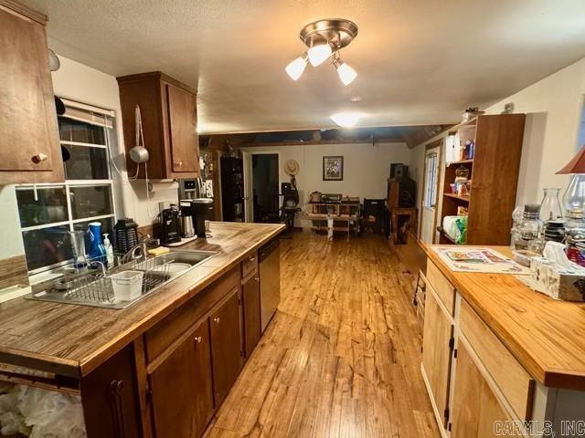 WHY TRACK ADD LAKE OVERCUP - Residential