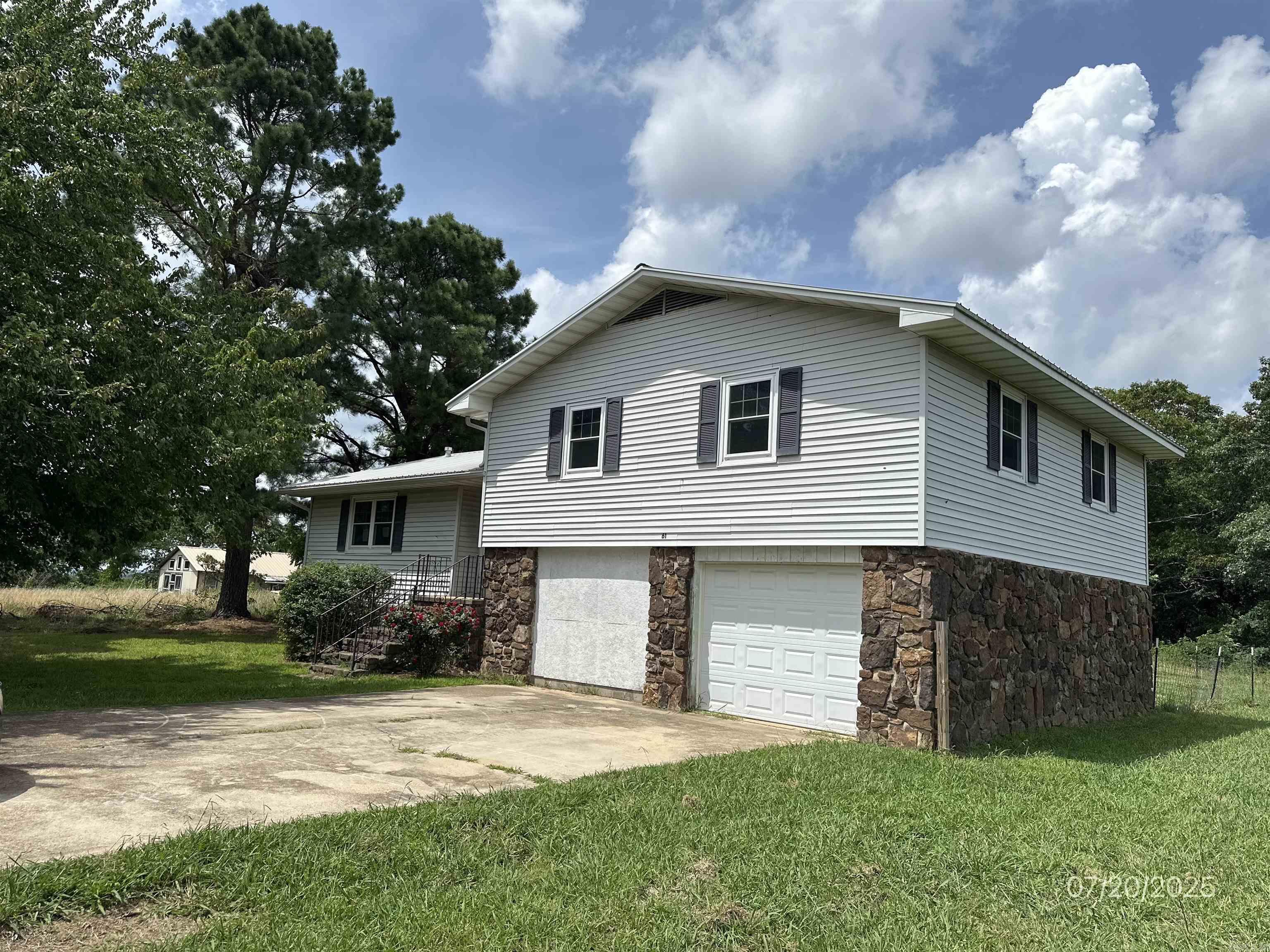 Check out this 3 bedroom 2 full bath home just 5 miles south of Jasper. This property sits on 1.5 acres with a barn and pasture for a few animals. There are also some lovely apple and pear trees. There is a fenced back yard for your fur babies or kids to play. The home is close to the Buffalo National River and The small town of Jasper population less than 550 people is nestled in a beautiful valley surrounded by scenic mountains. This is a must see property. This is a foreclosure and seller will not pay customary title police, escrow fees, survey or transfer fees. POF or Pre-Qual letter dated 30 days or less required with offer. All offers must be submitted at www.vrmproperties.com. Agents must register as a user, enter the property address, and click on start offer.