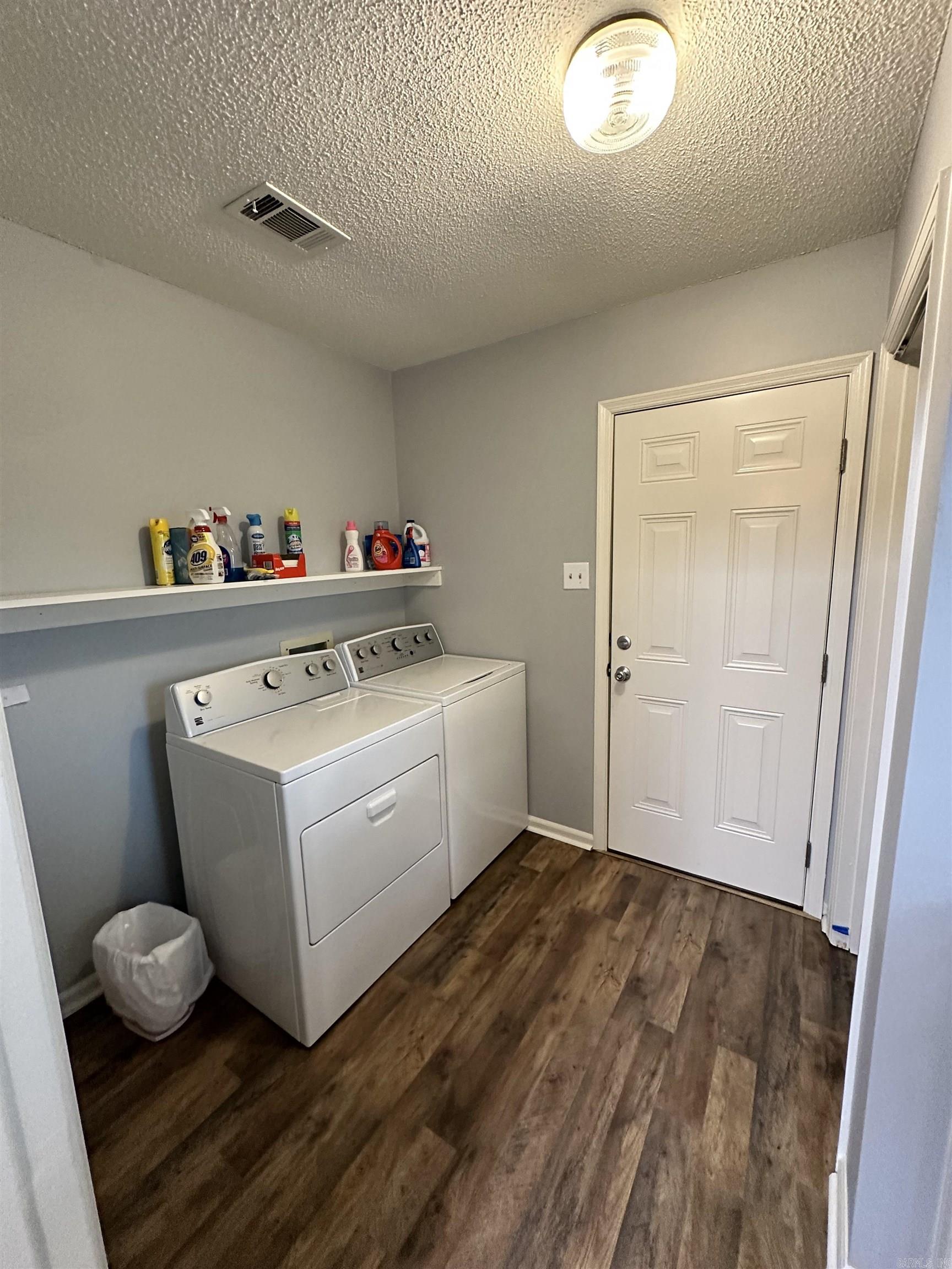 SMOKING OAKS ADD - Residential