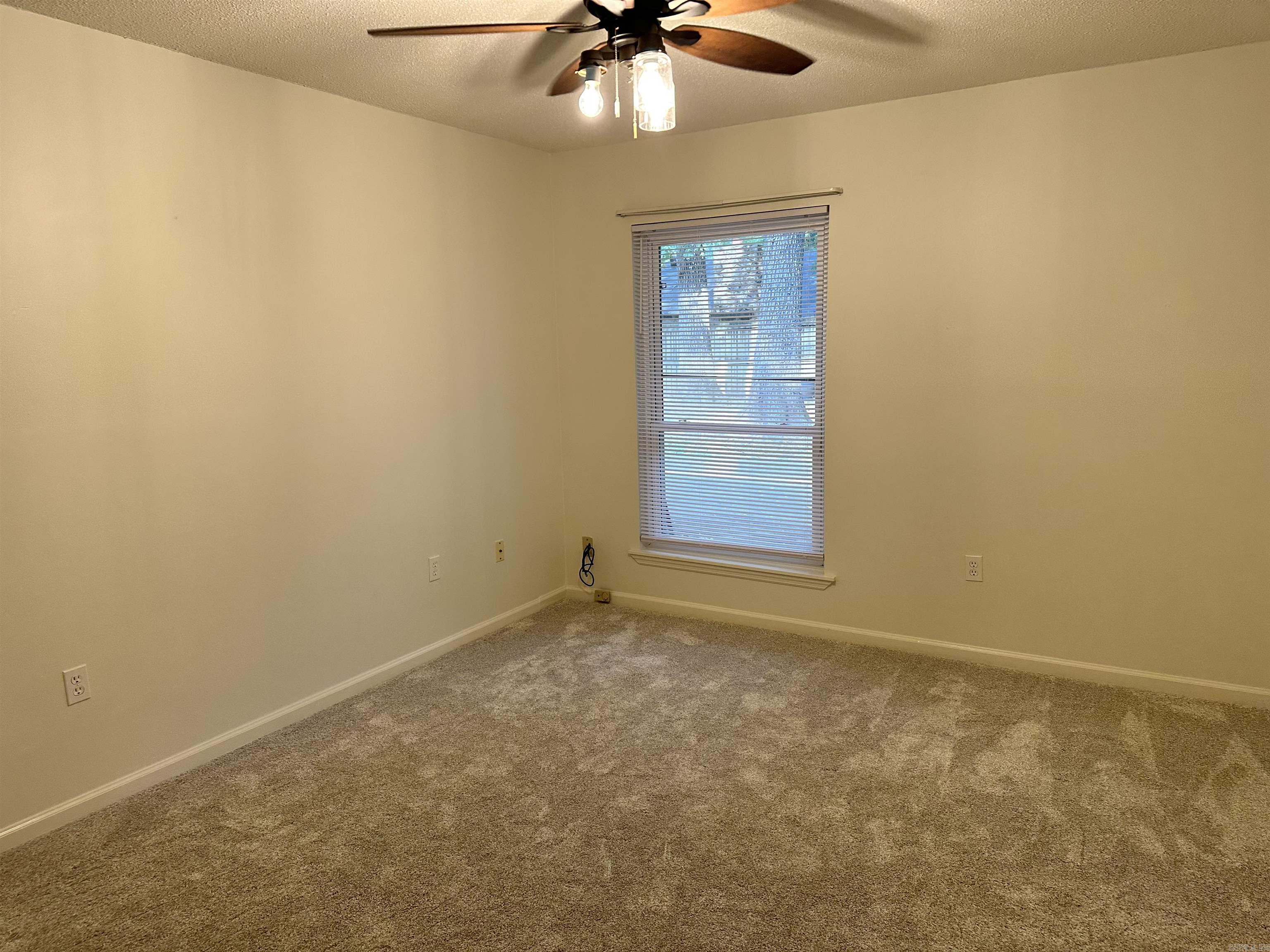 SMOKING OAKS ADD - Residential