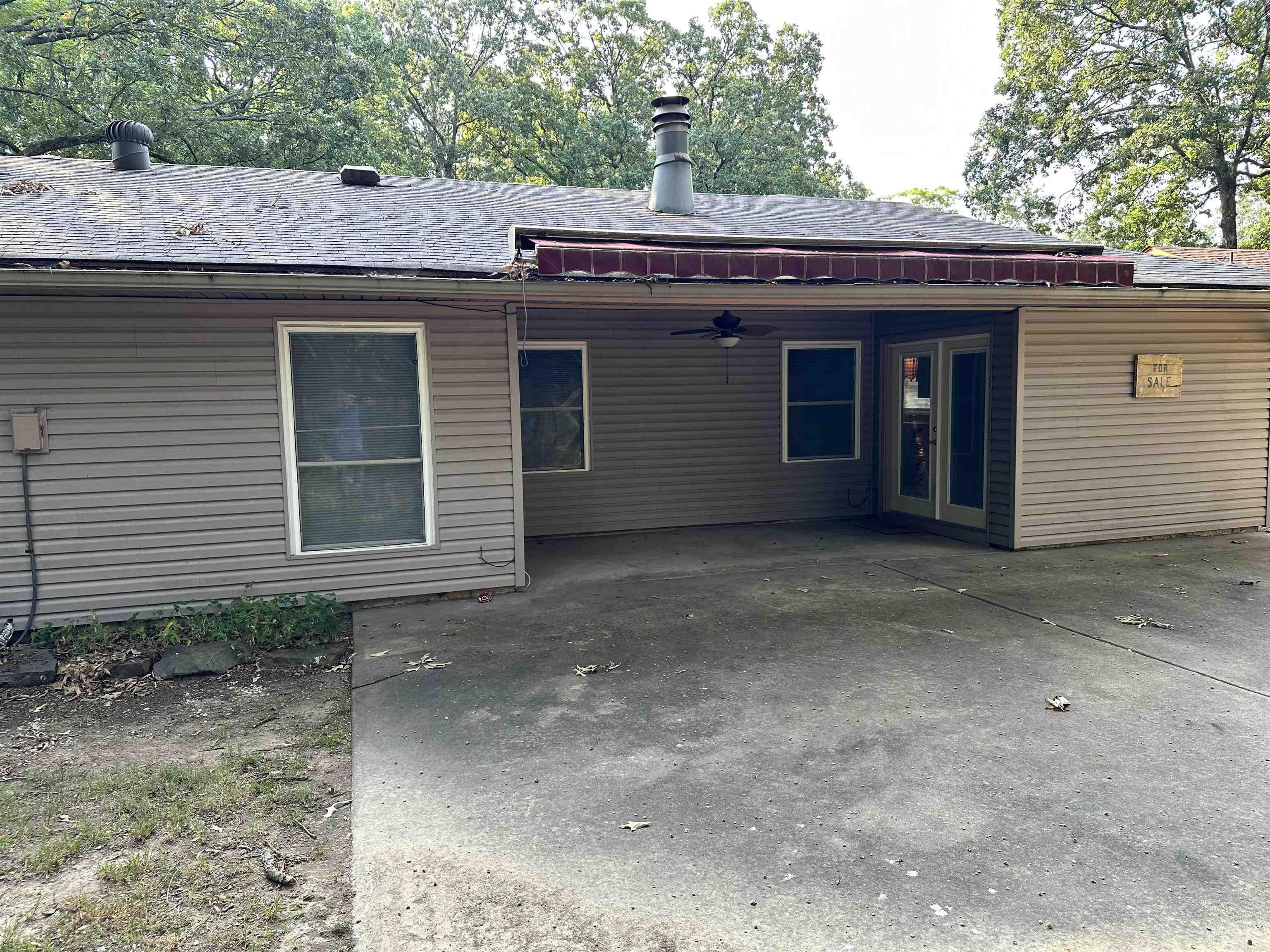 SMOKING OAKS ADD - Residential