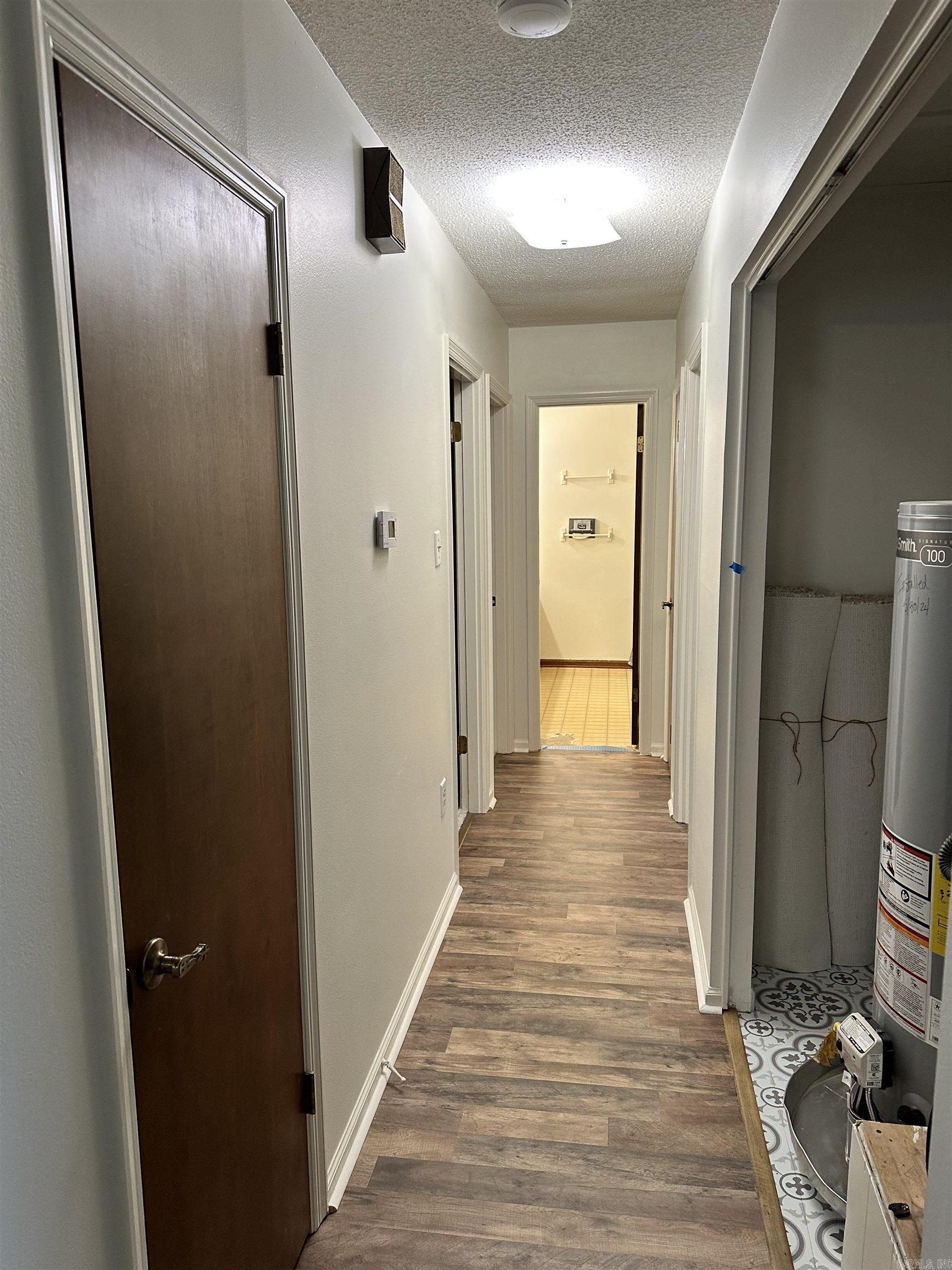 SMOKING OAKS ADD - Residential