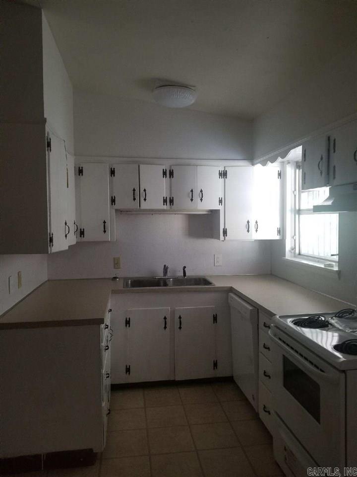 Lake Shore - Residential Lease