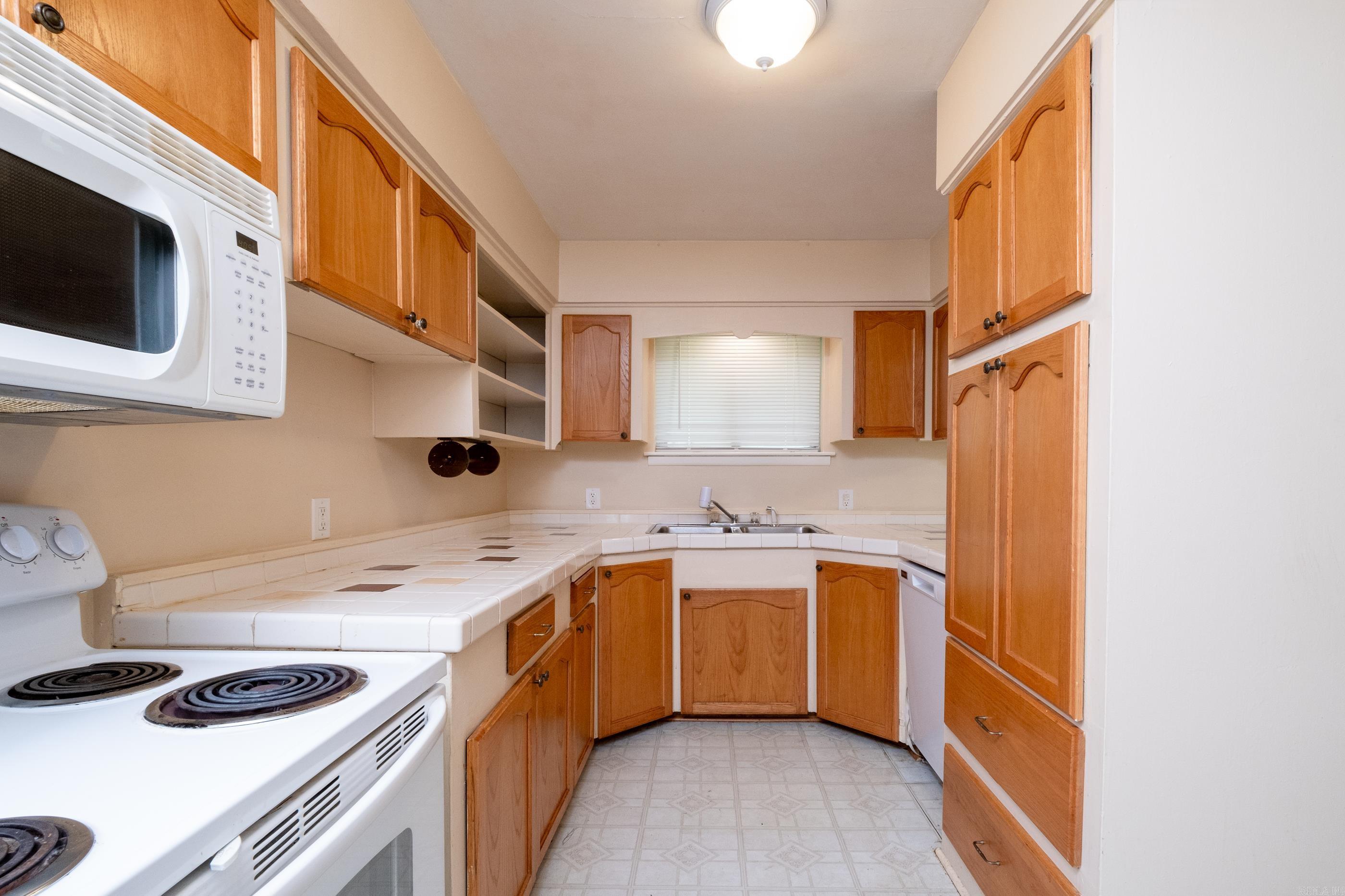 POINT O`WOODS ADDN - Residential