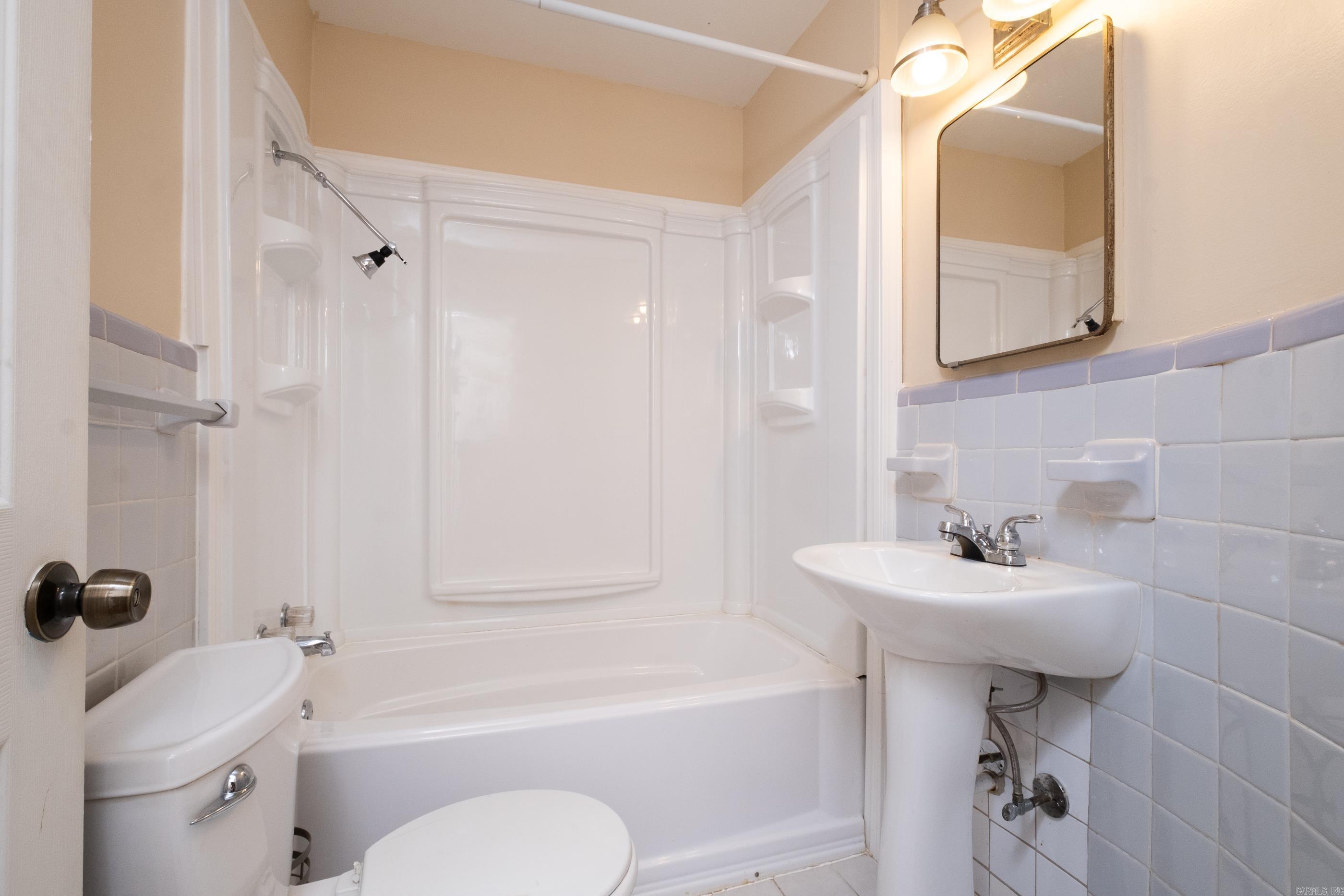 POINT O`WOODS ADDN - Residential