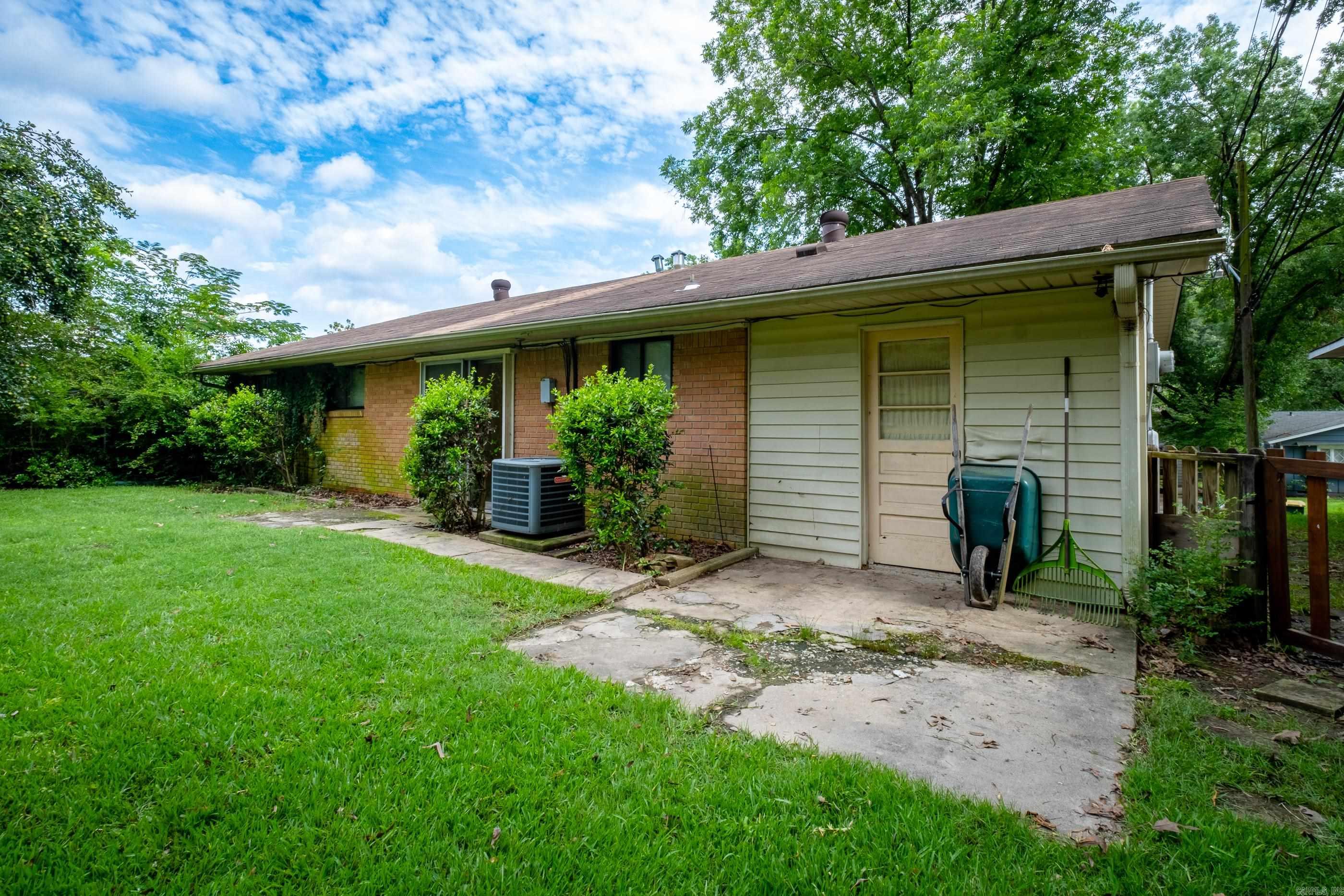 POINT O`WOODS ADDN - Residential