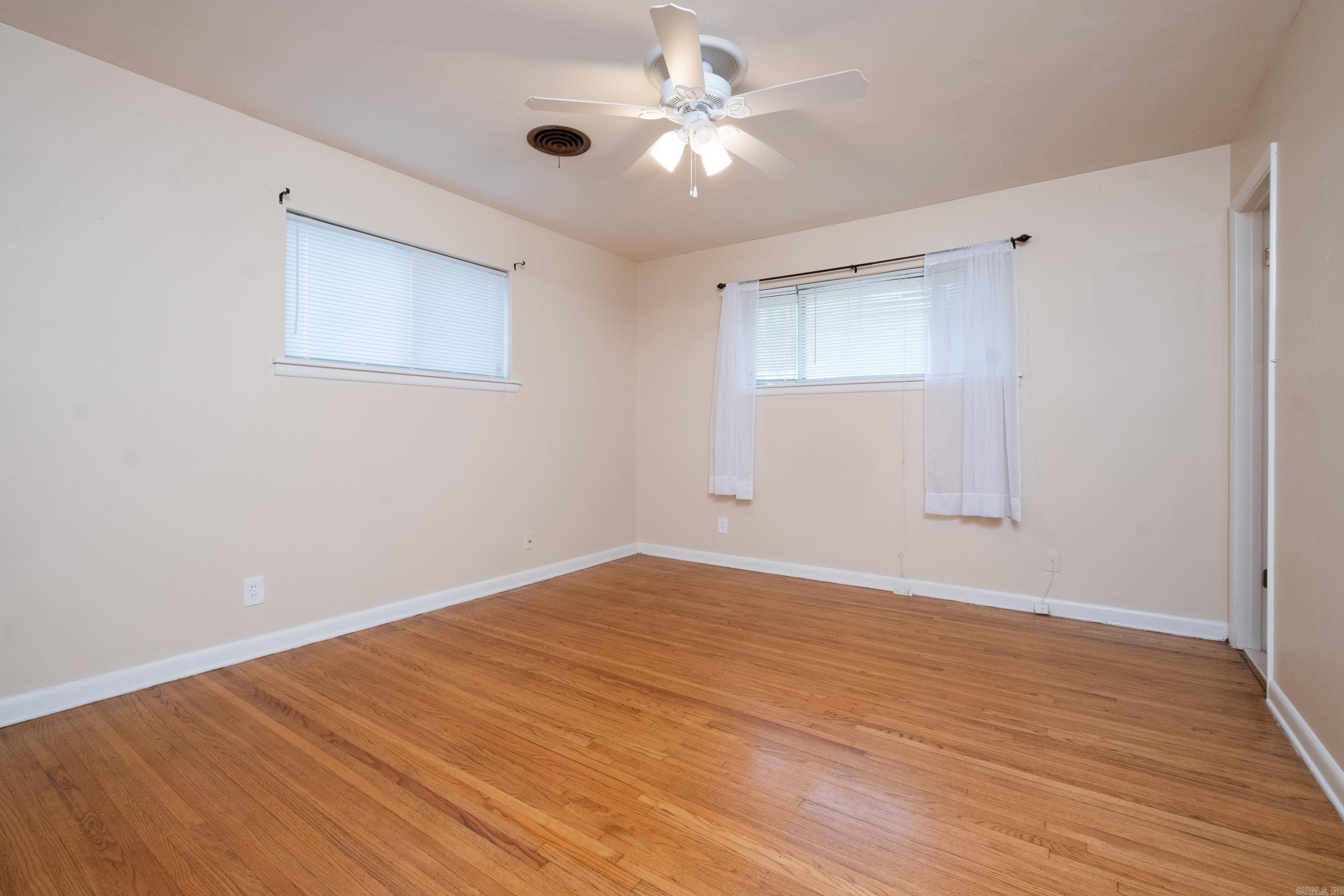 POINT O`WOODS ADDN - Residential