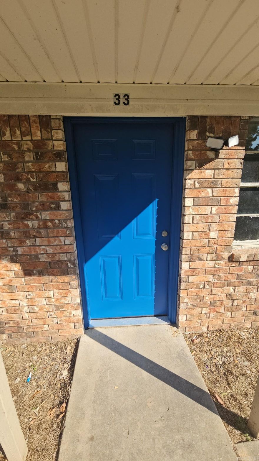 Looking for a cozy place to rent. This 1 bed 1 bath apartment is available for rent. The apartment is located just a couple minutes from the highway and less than 10 from the Air Force base