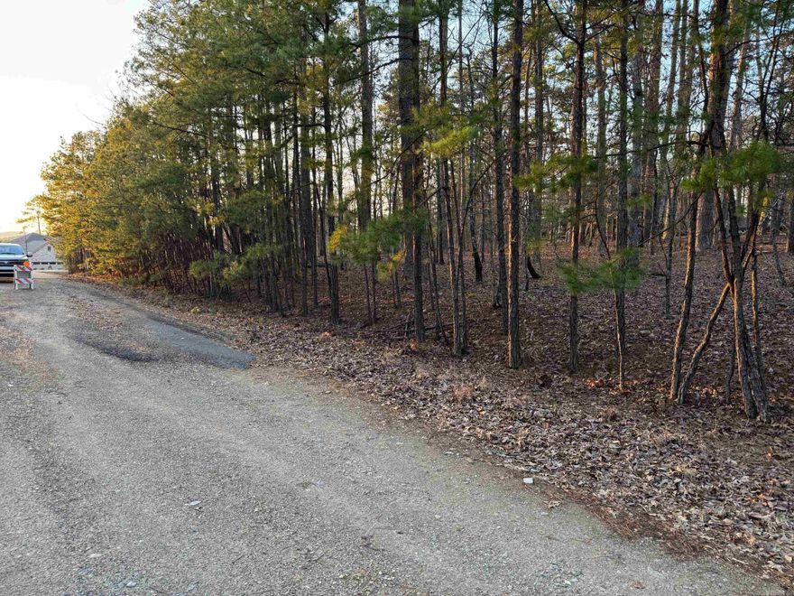 NICE LOCATION FOR YOUR NEW HOME...LAKE BALBOA CLOSE TO THIS PROPERTY...CALL RIGHT AWAY FOR MORE INFORMATION...