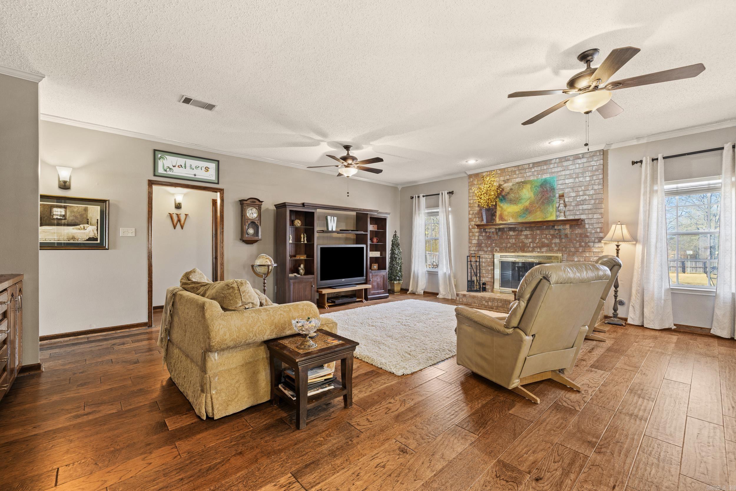 CASTLE HEIGHTS - Residential