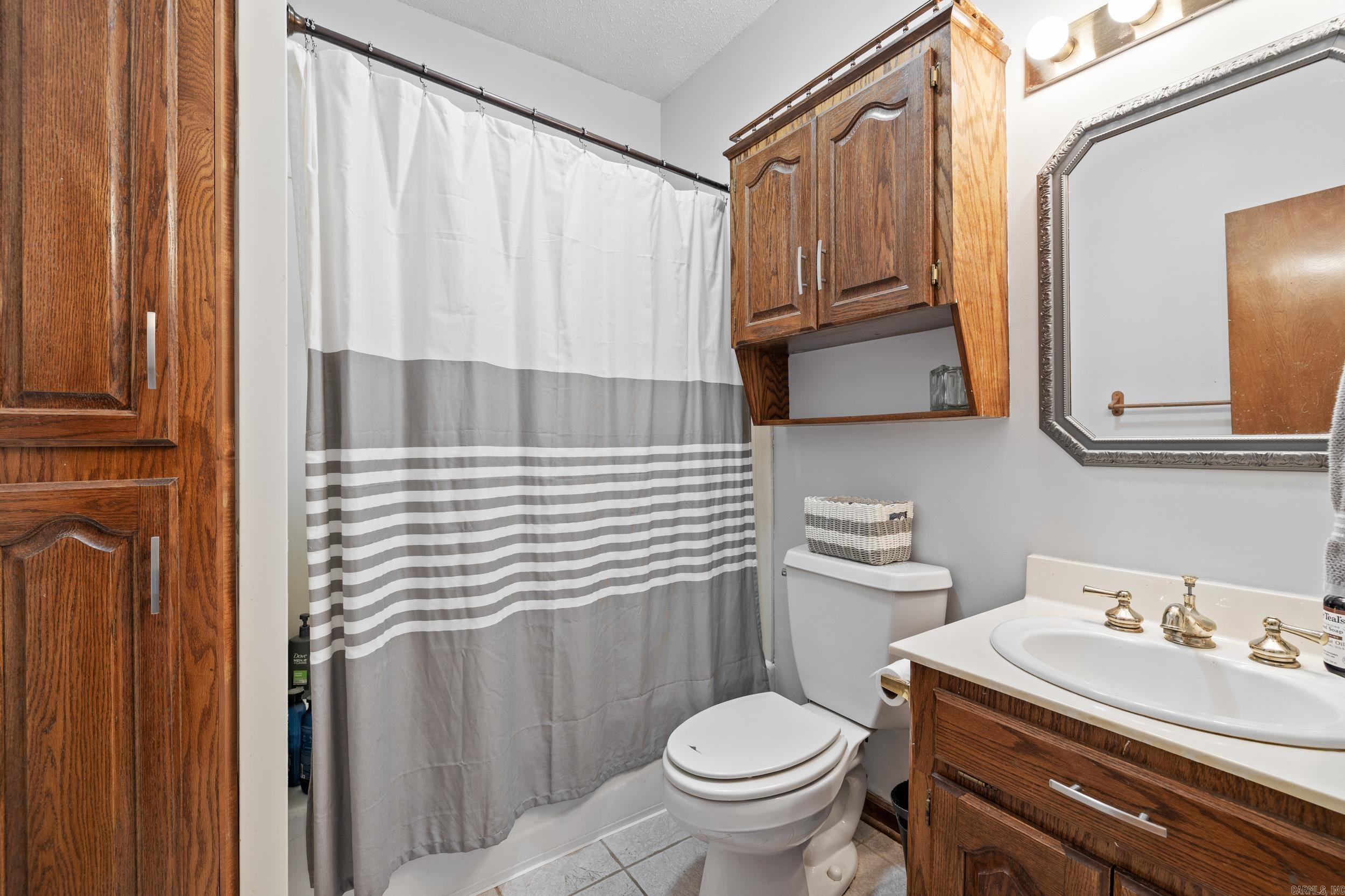 CASTLE HEIGHTS - Residential