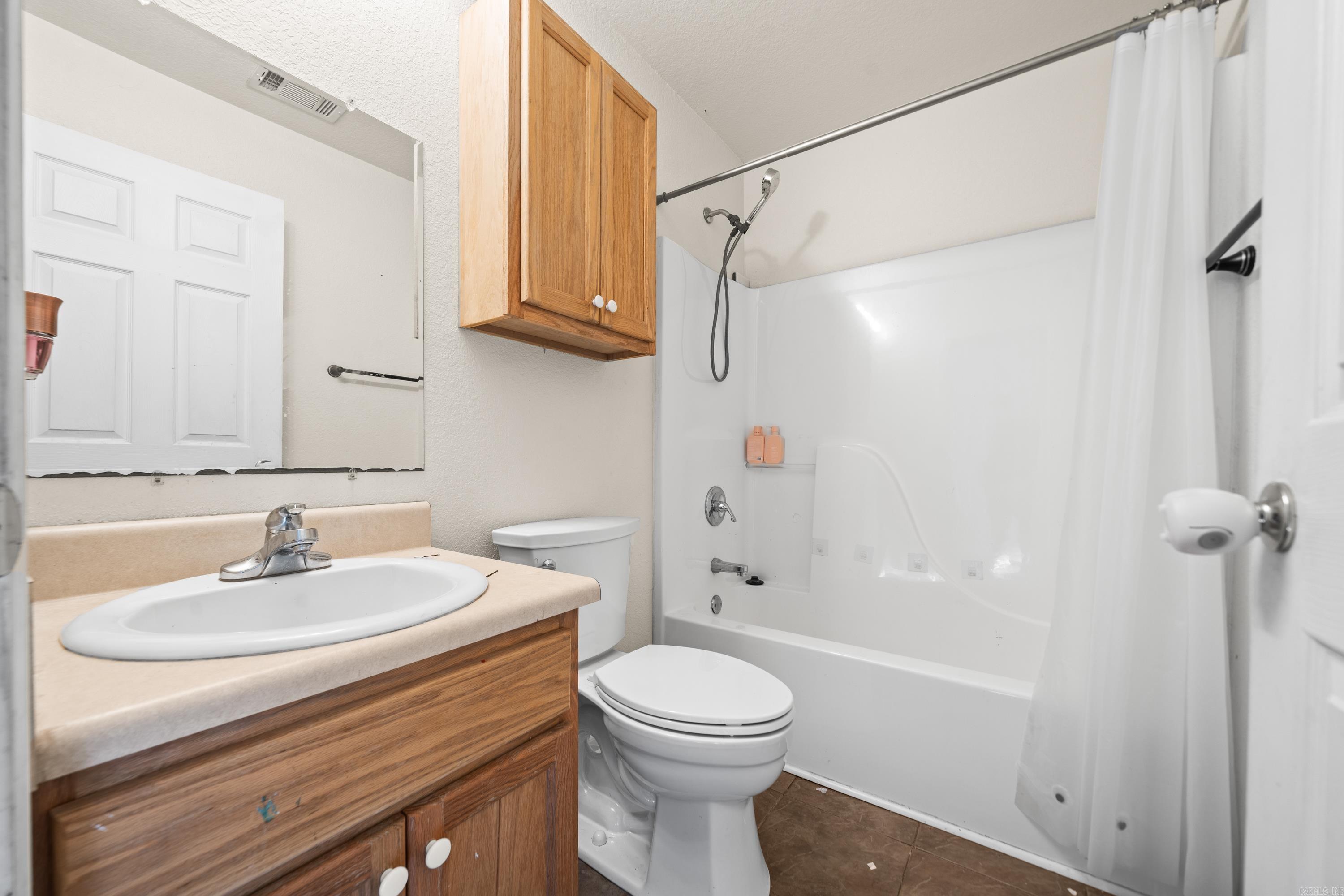 AYERS, HANK - Residential