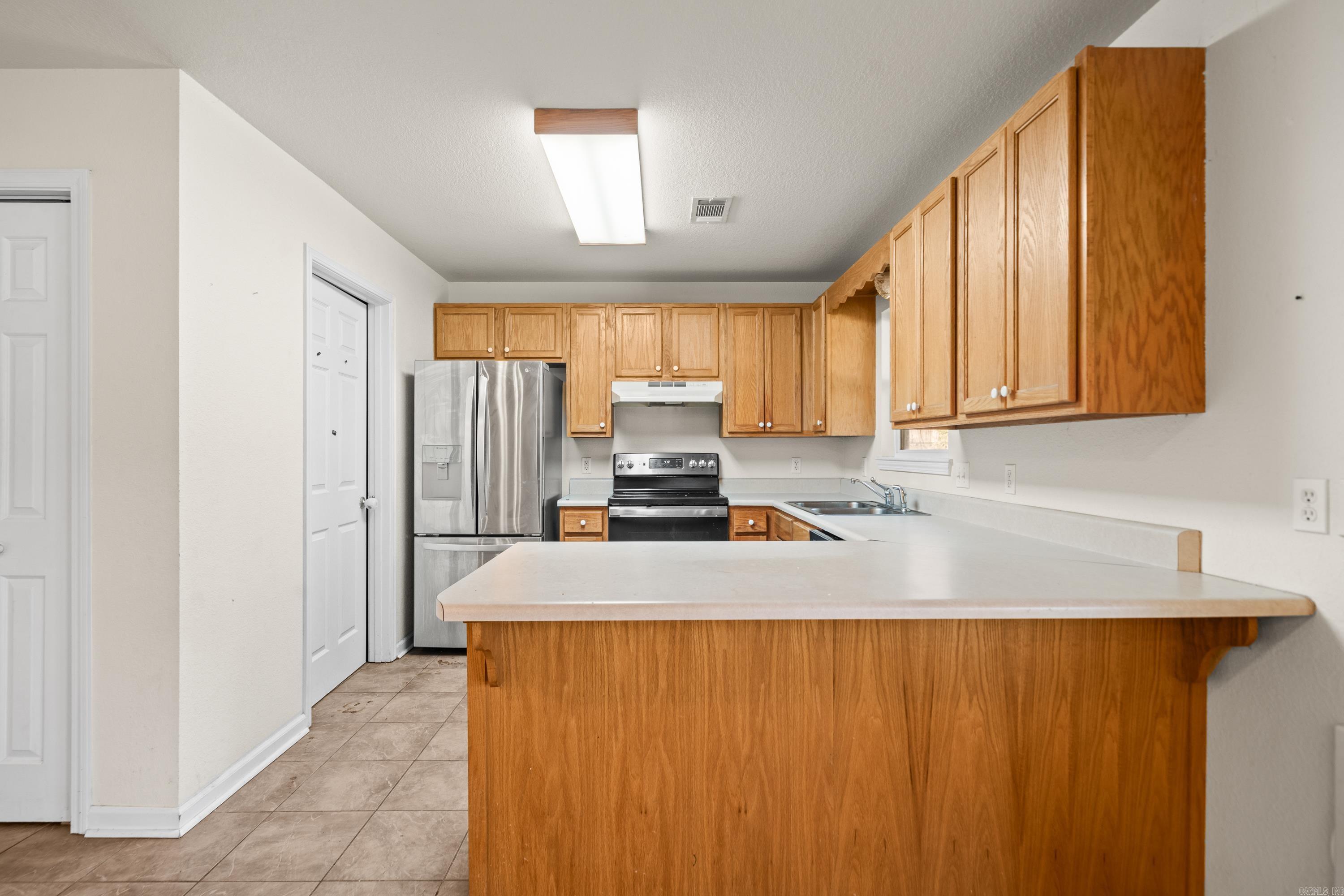 AYERS, HANK - Residential