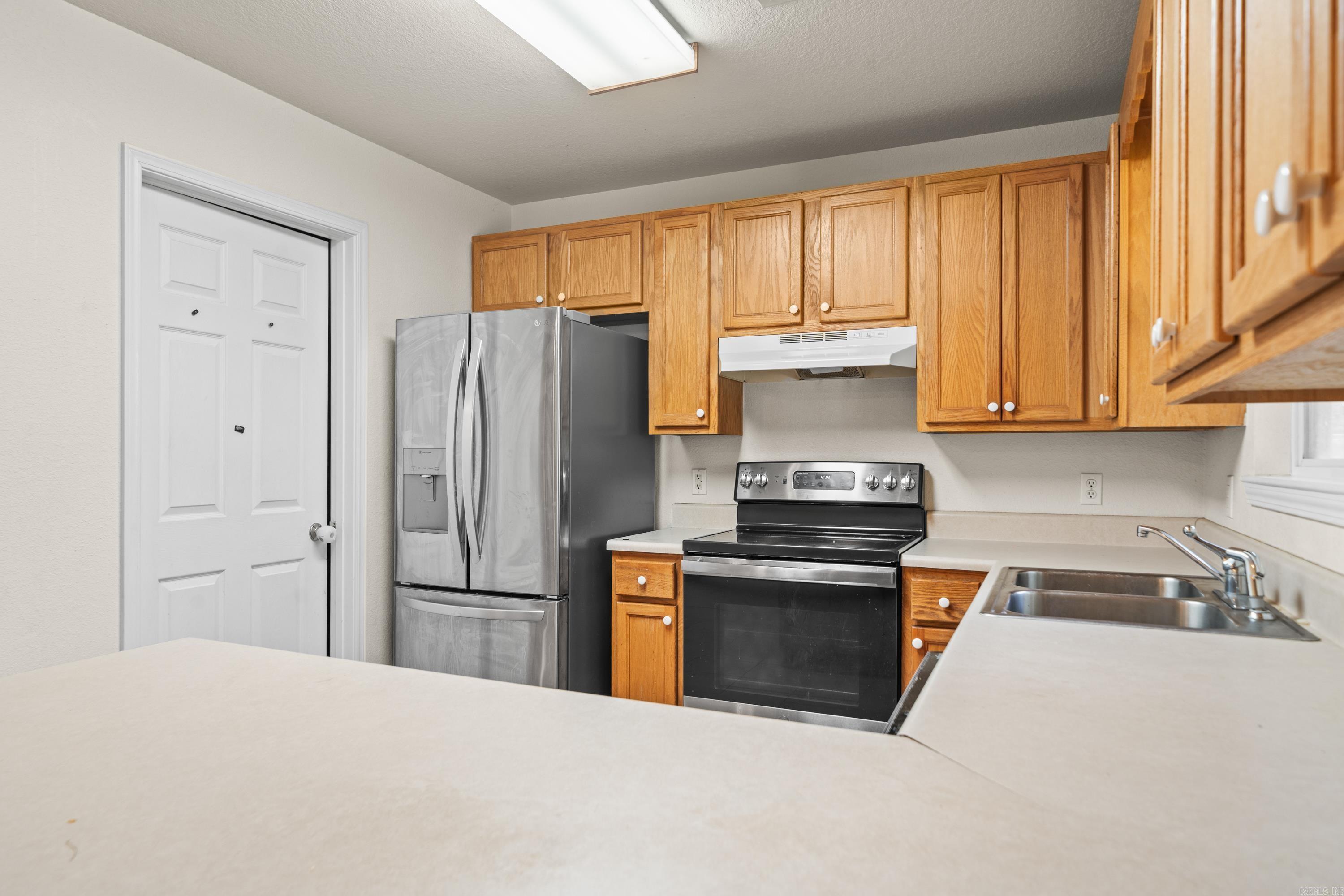 AYERS, HANK - Residential