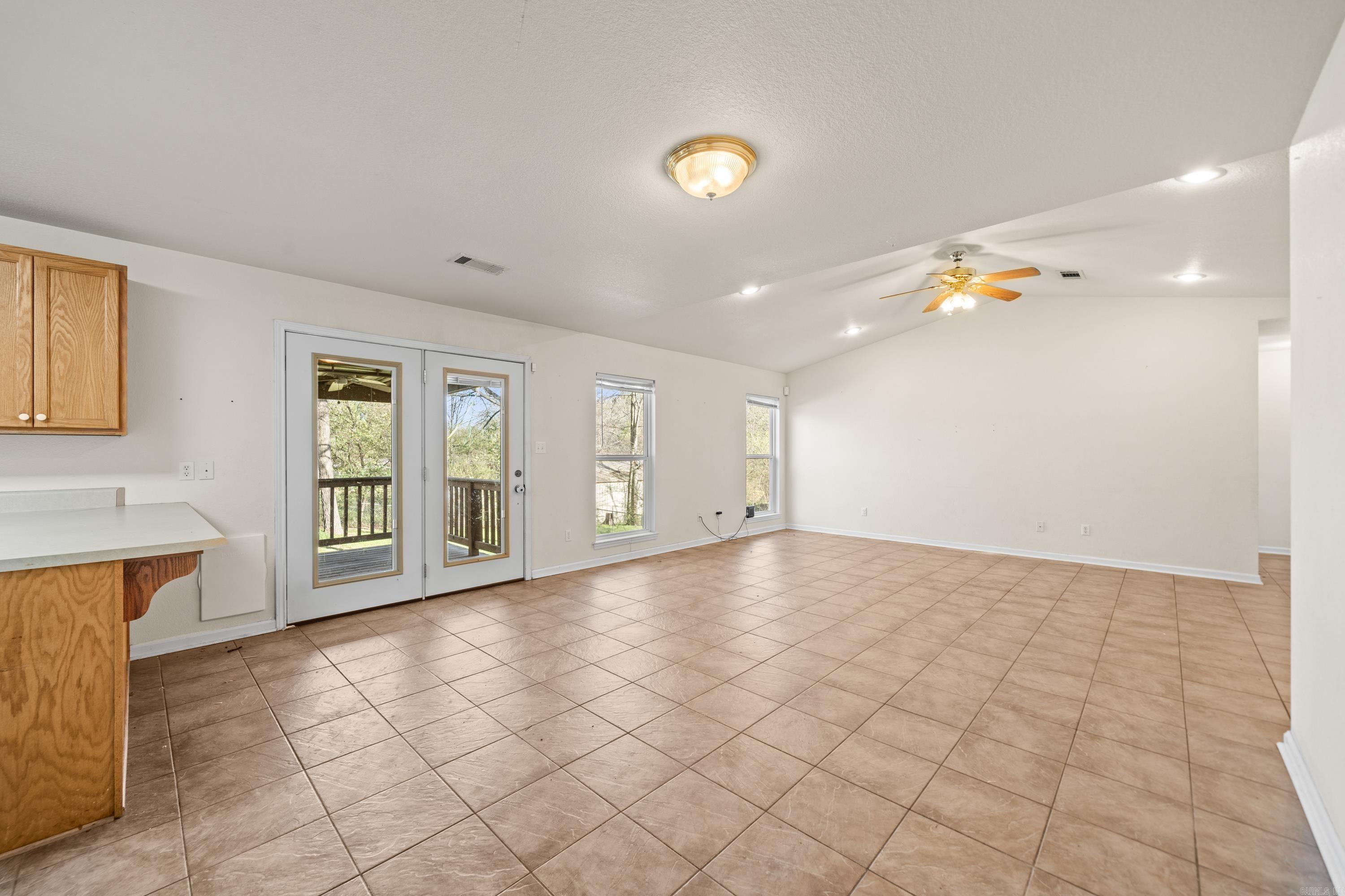 AYERS, HANK - Residential