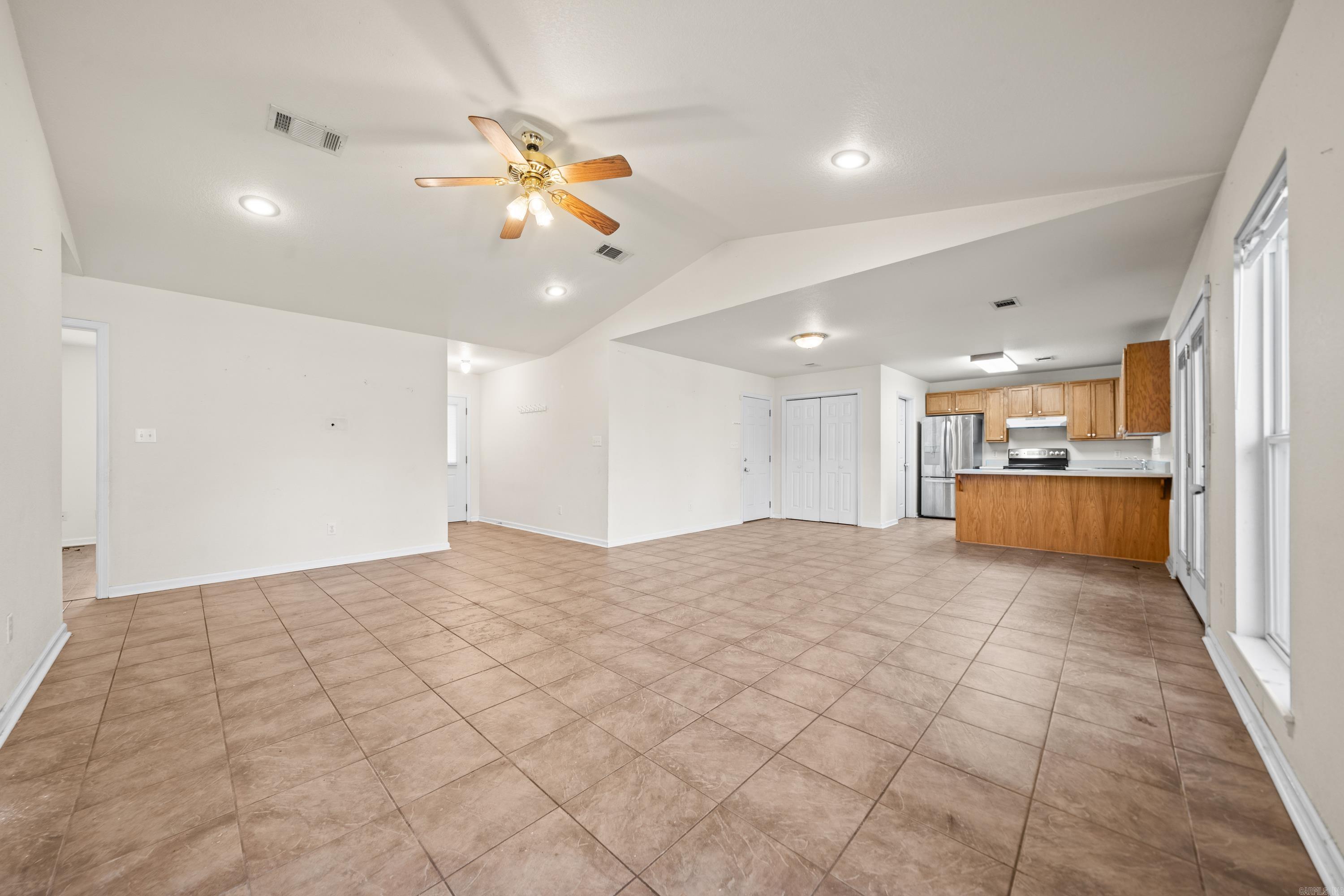 AYERS, HANK - Residential