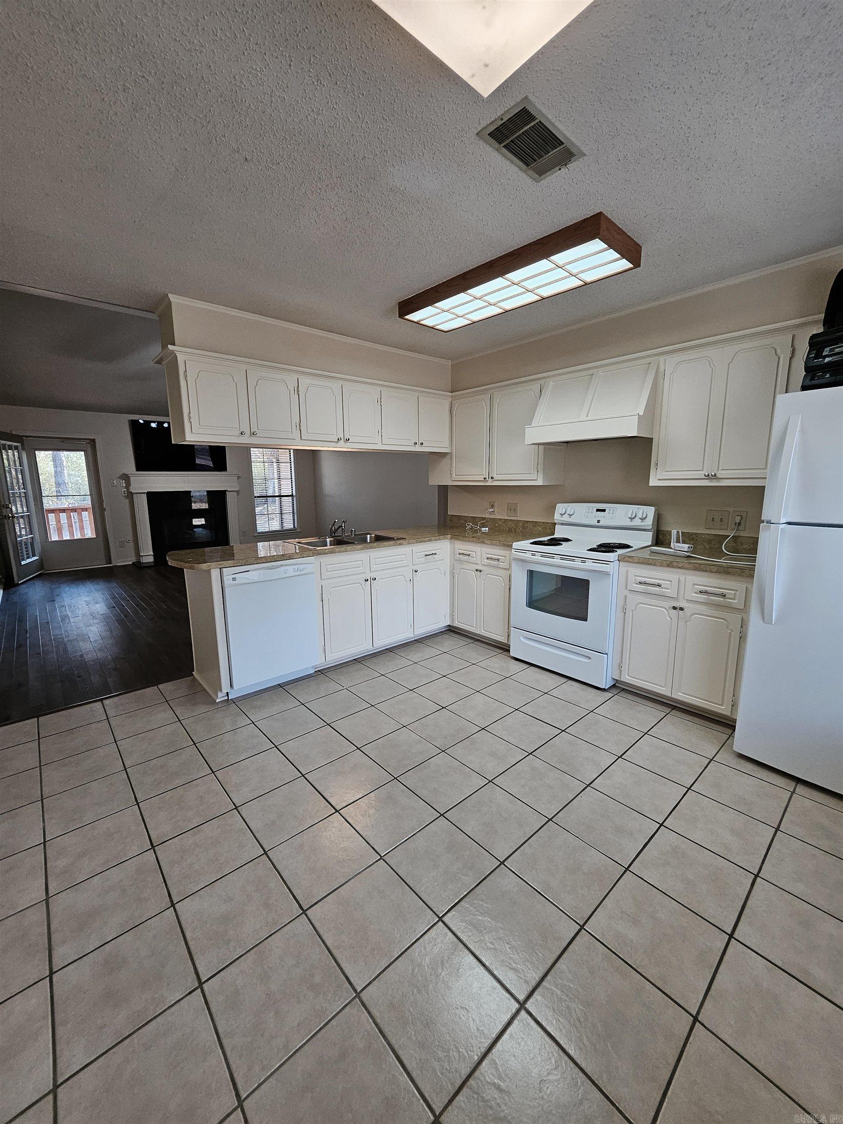 MAYFAIR ADDN - Residential