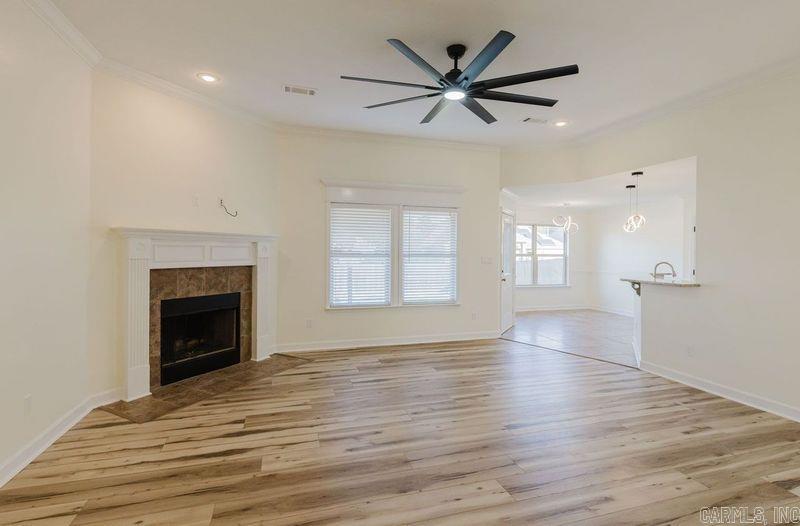 Oak Glenn - Residential Lease