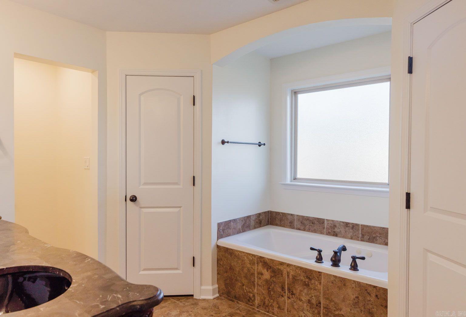 Oak Glenn - Residential Lease