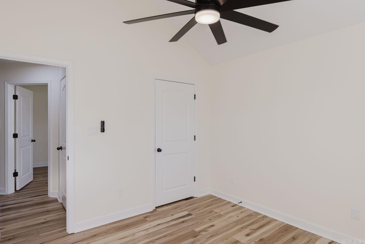 Oak Glenn - Residential Lease